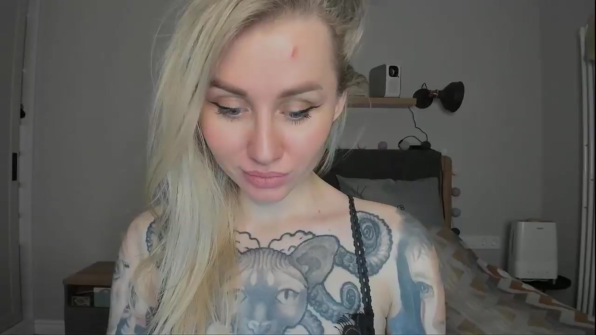 Gallery image thumbnail from Alexa_Smithhh's myfreecams stream on, 11/24/2024, 20:55 image 15 of 20