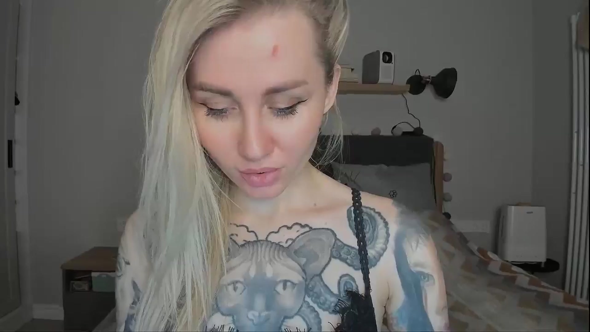 Gallery image thumbnail from Alexa_Smithhh's myfreecams stream on, 11/24/2024, 20:55 image 5 of 20