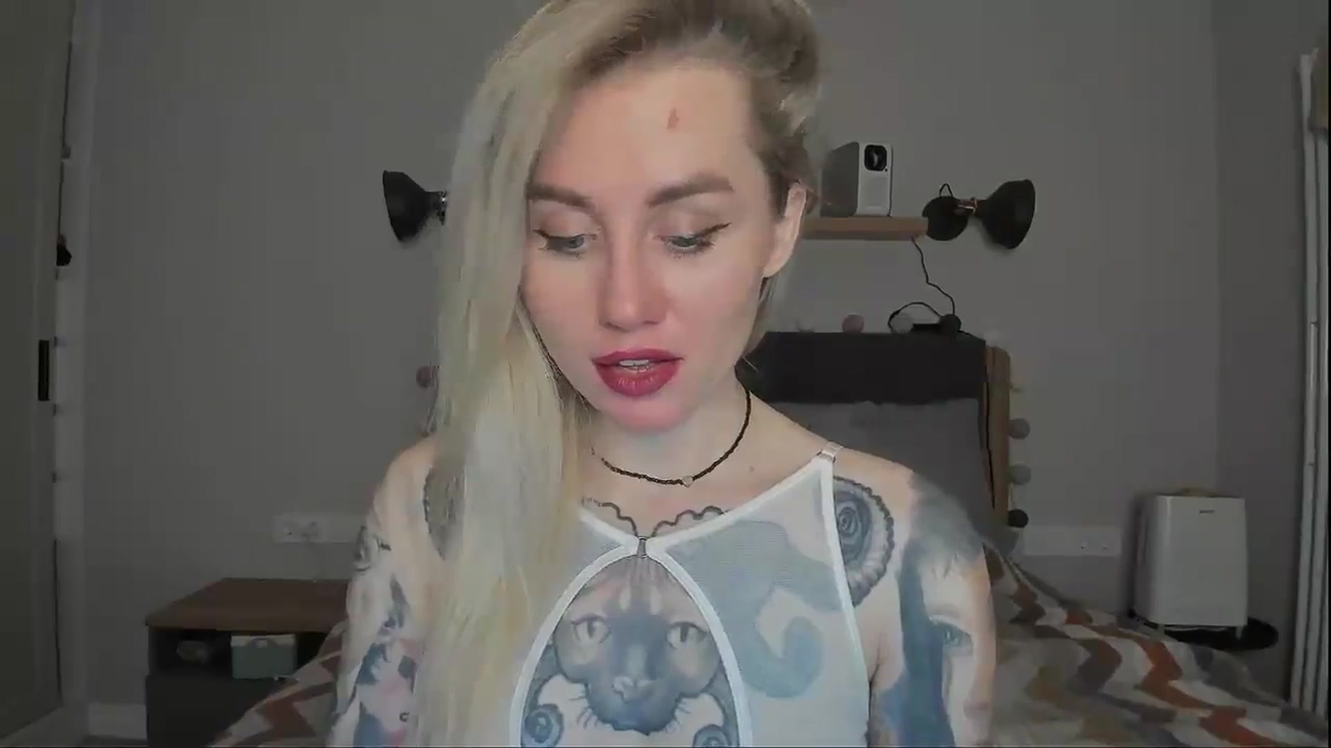 Gallery image thumbnail from Alexa_Smithhh's myfreecams stream on, 11/25/2024, 21:17 image 2 of 20