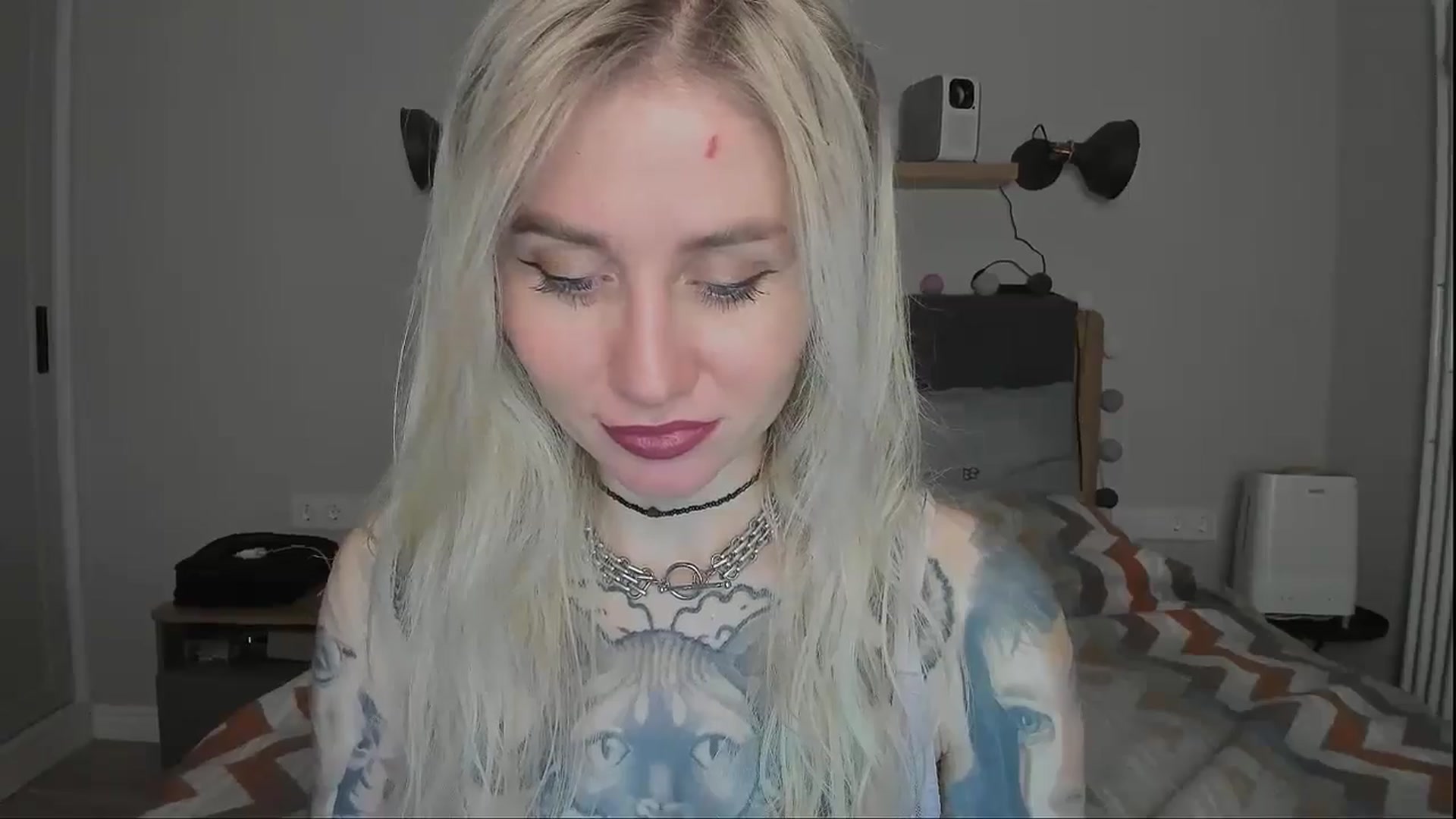 Gallery image thumbnail from Alexa_Smithhh's myfreecams stream on, 11/26/2024, 20:17 image 20 of 20