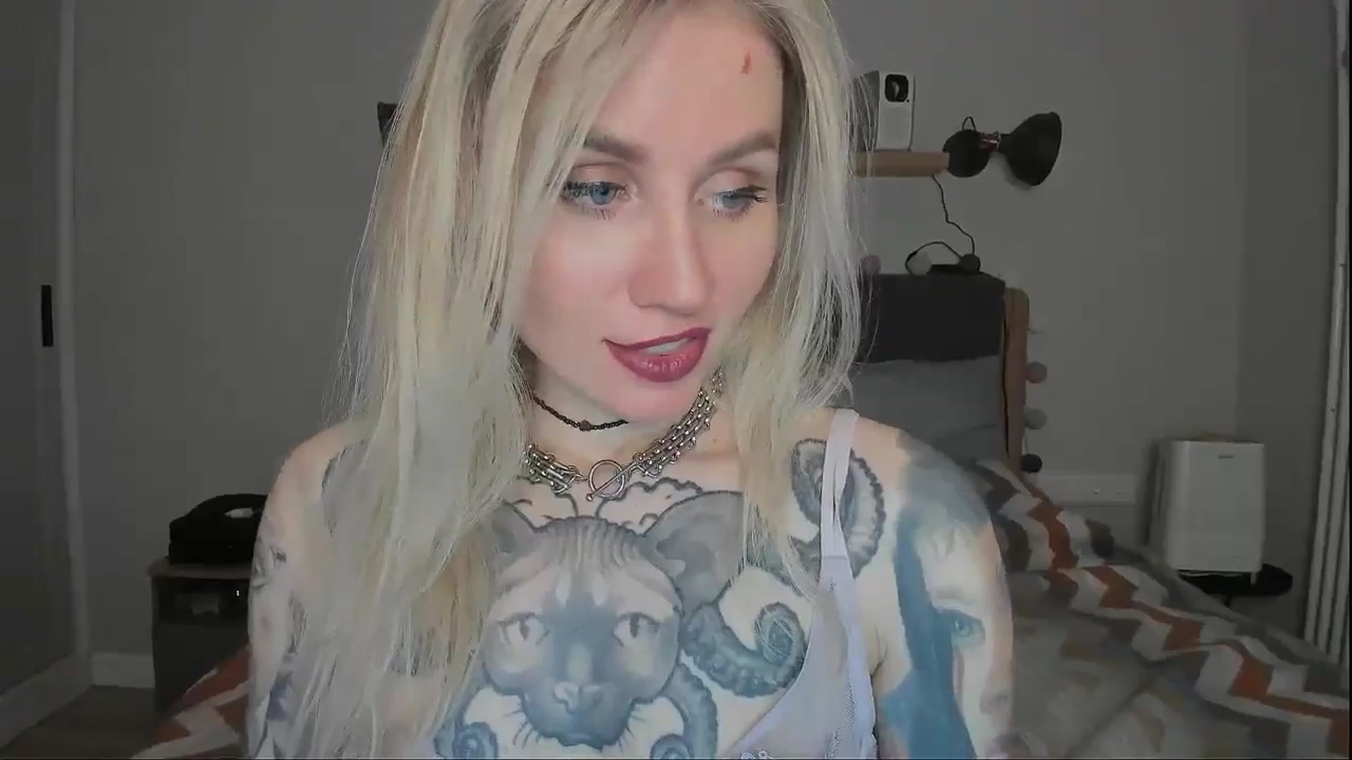 Gallery image thumbnail from Alexa_Smithhh's myfreecams stream on, 11/26/2024, 20:17 image 16 of 20