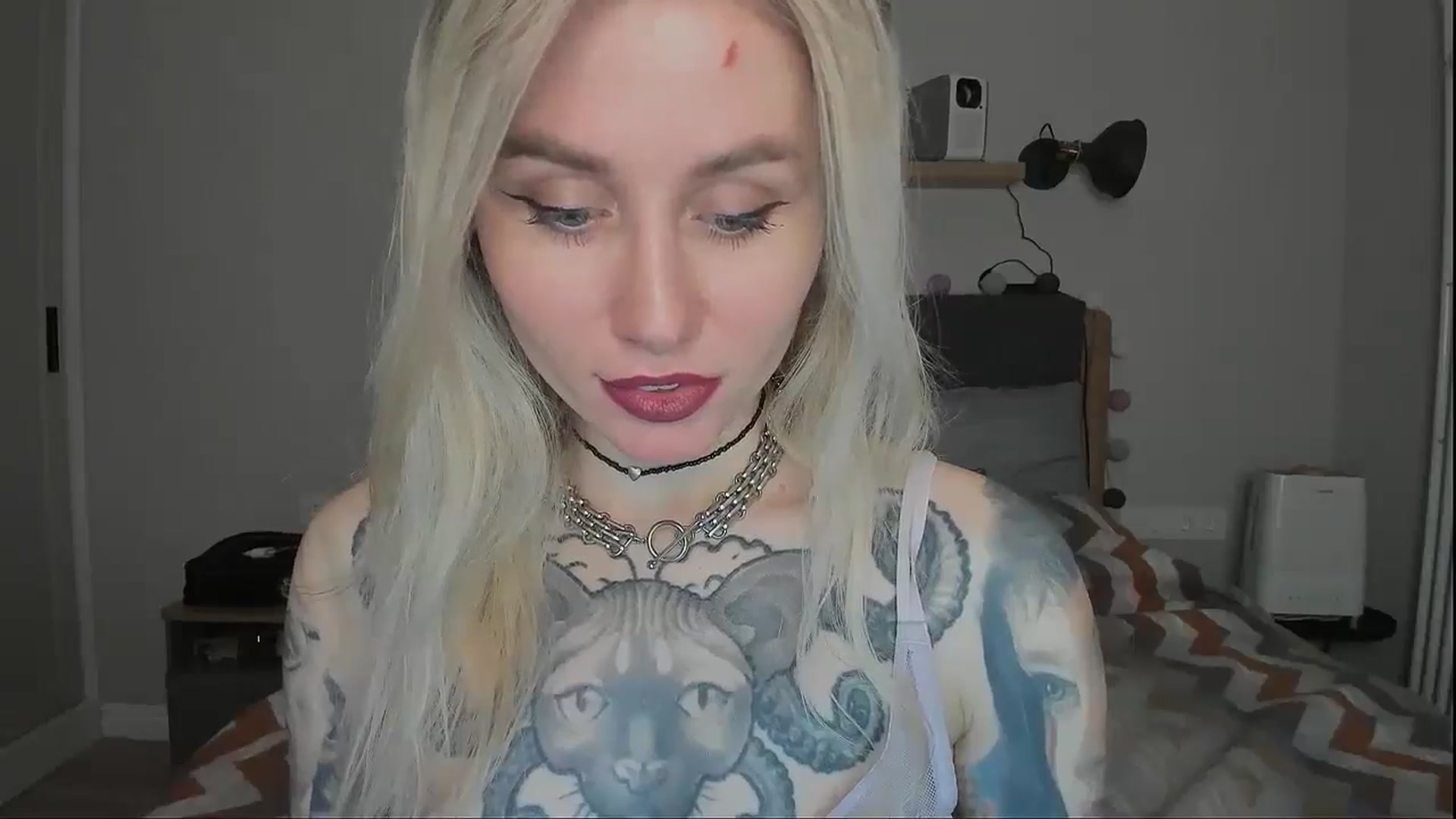 Gallery image thumbnail from Alexa_Smithhh's myfreecams stream on, 11/26/2024, 20:17 image 14 of 20