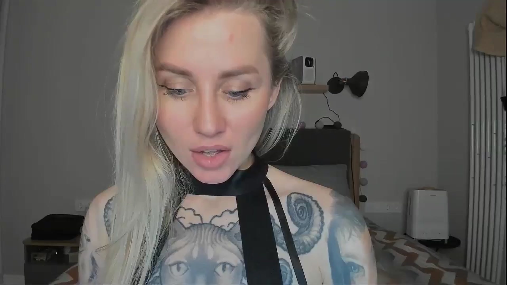 Gallery image thumbnail from Alexa_Smithhh's myfreecams stream on, 11/28/2024, 18:48 image 8 of 20
