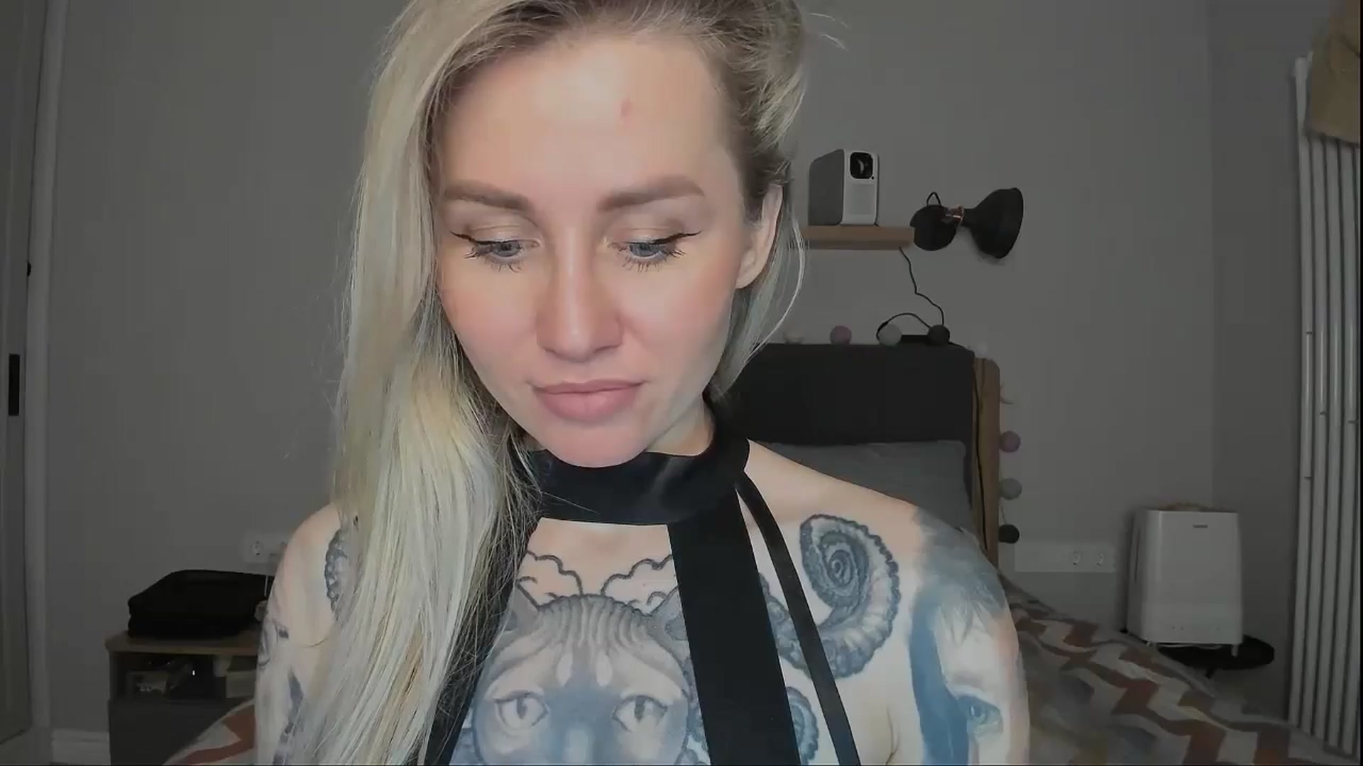 Gallery image thumbnail from Alexa_Smithhh's myfreecams stream on, 11/28/2024, 18:48 image 3 of 20