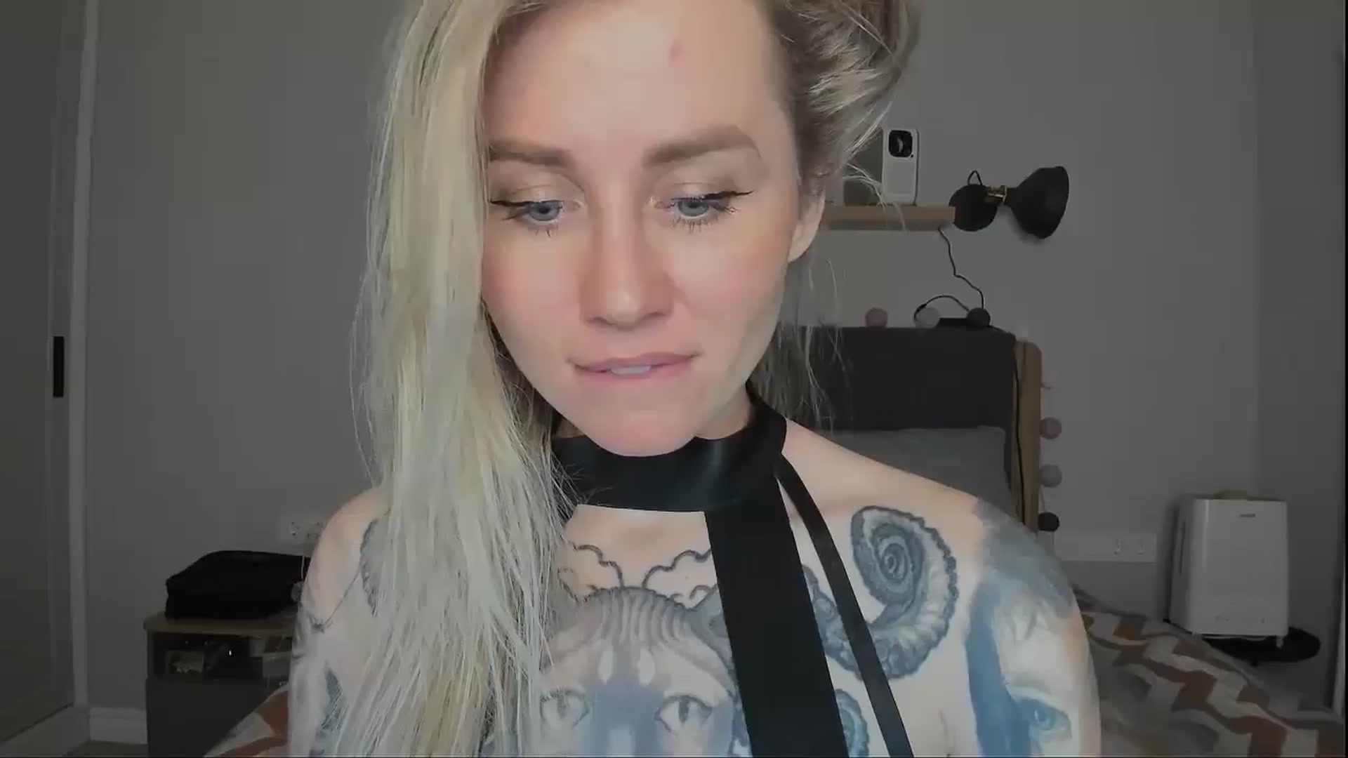 Gallery image thumbnail from Alexa_Smithhh's myfreecams stream on, 11/28/2024, 20:43 image 3 of 20