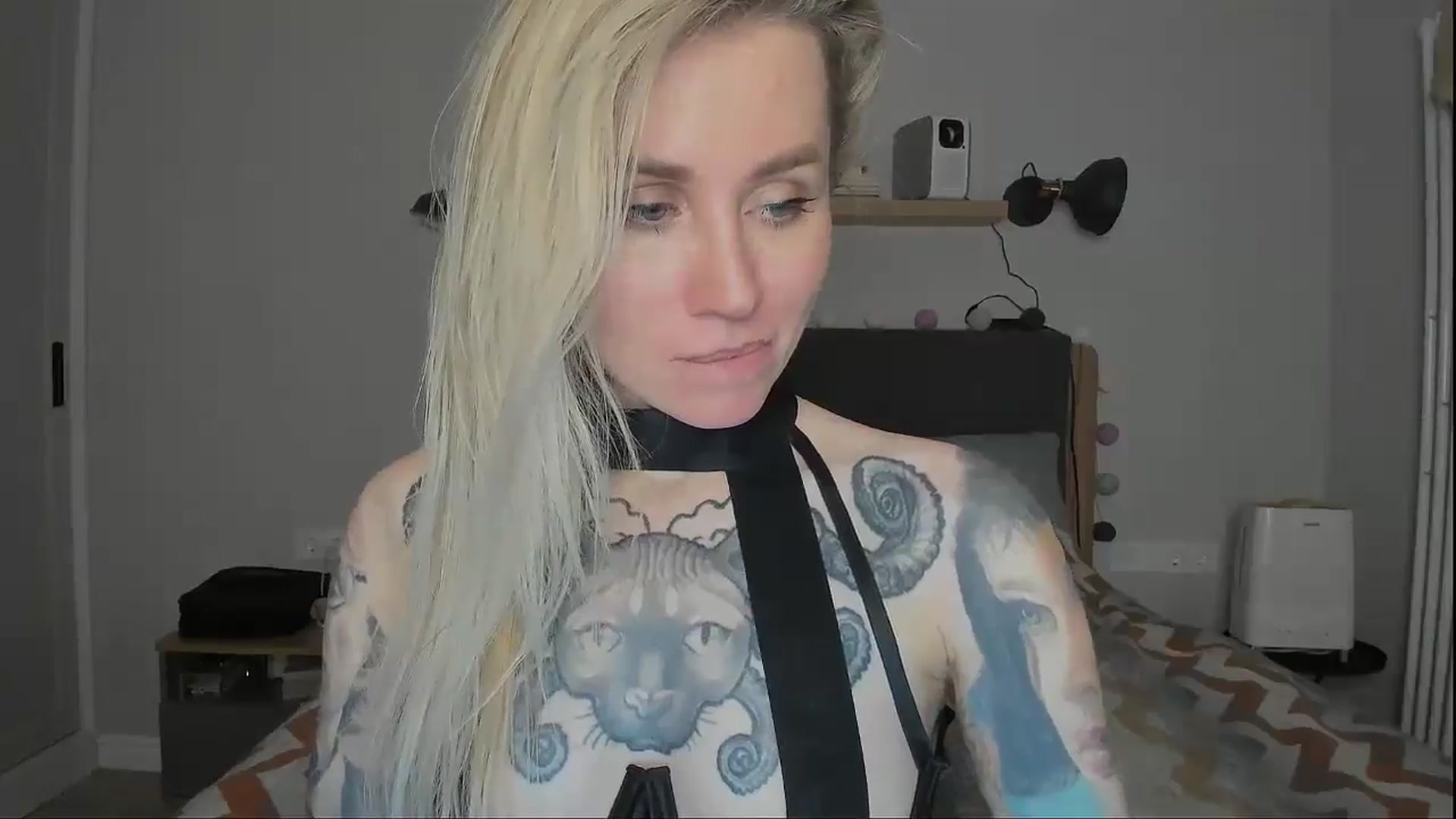 Gallery image thumbnail from Alexa_Smithhh's myfreecams stream on, 11/28/2024, 20:43 image 11 of 20