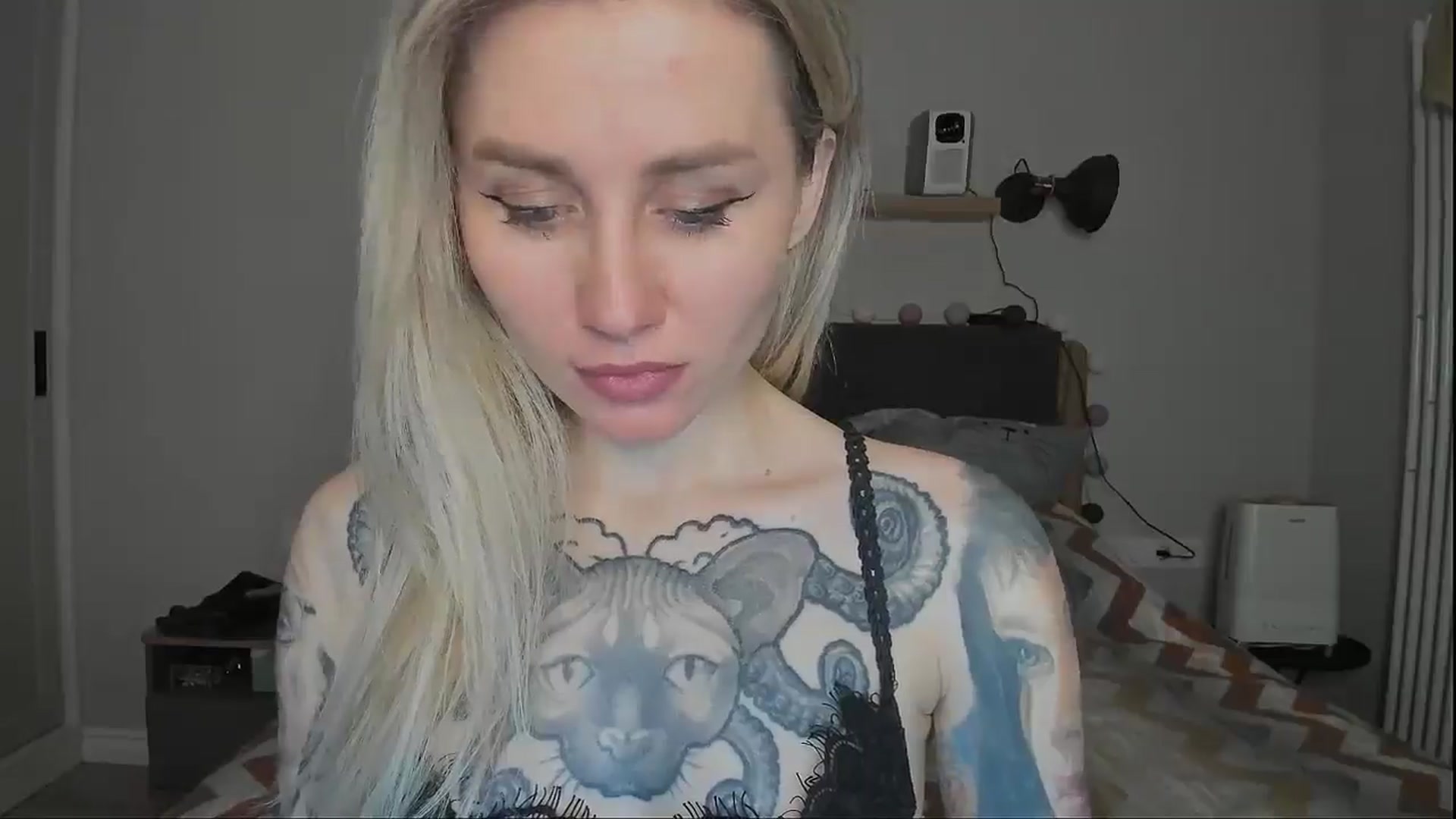 Gallery image thumbnail from Alexa_Smithhh's myfreecams stream on, 11/30/2024, 19:03 image 8 of 20