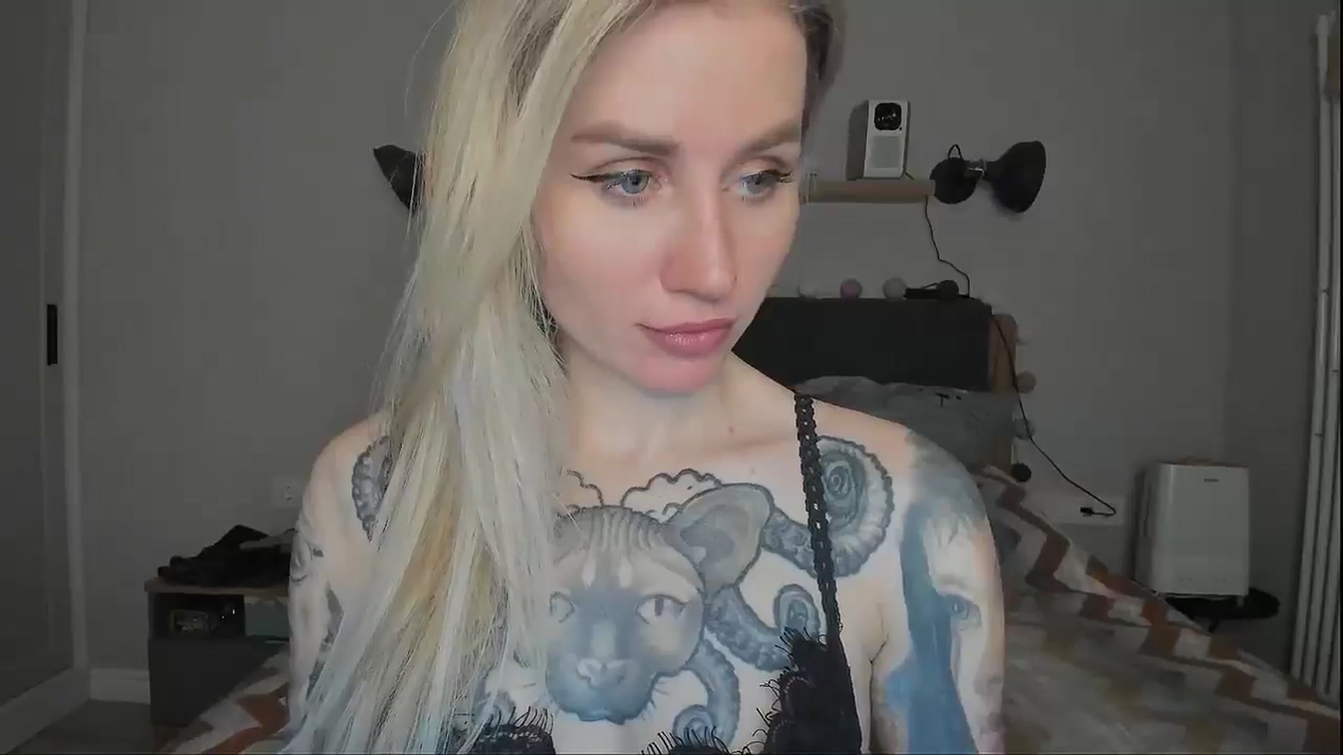 Gallery image thumbnail from Alexa_Smithhh's myfreecams stream on, 11/30/2024, 19:03 image 6 of 20