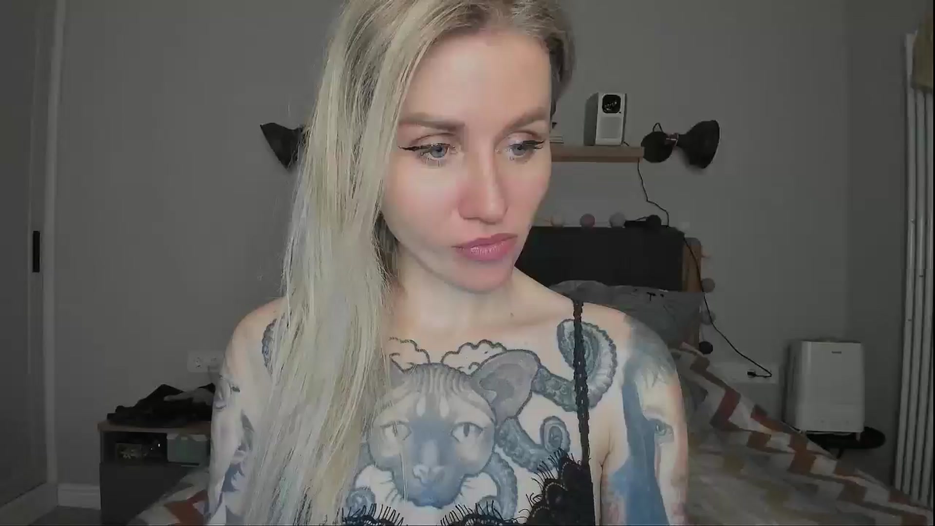 Gallery image thumbnail from Alexa_Smithhh's myfreecams stream on, 11/30/2024, 19:03 image 1 of 20