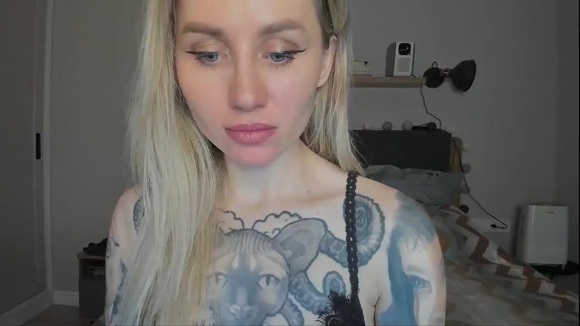 Gallery image thumbnail from Alexa_Smithhh's myfreecams stream on, 11/30/2024, 19:03 image 11 of 20