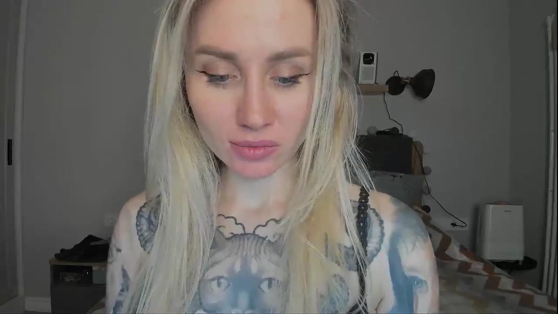 Gallery image thumbnail from Alexa_Smithhh's myfreecams stream on, 11/30/2024, 21:37 image 4 of 20