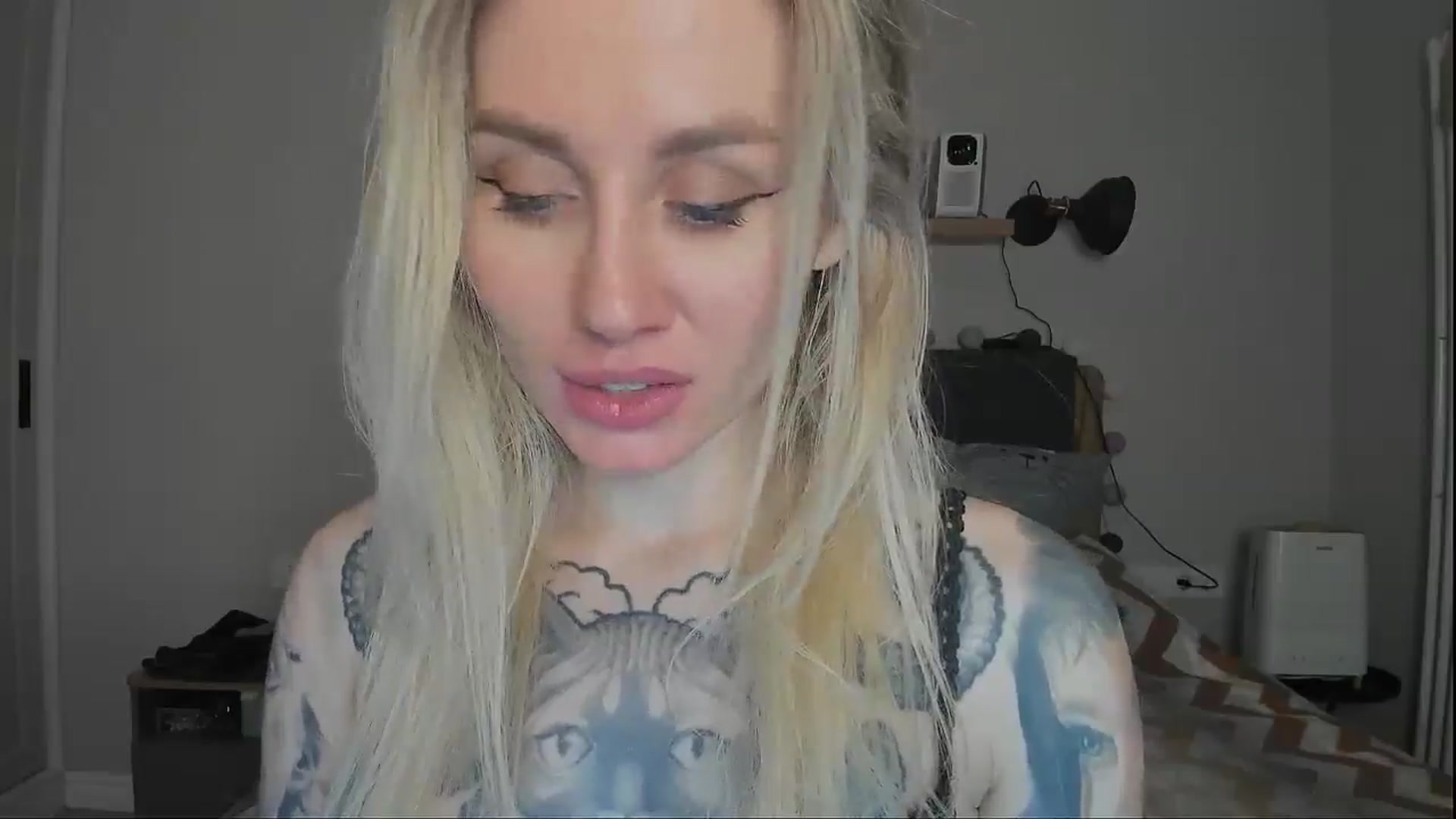 Gallery image thumbnail from Alexa_Smithhh's myfreecams stream on, 11/30/2024, 21:37 image 5 of 20