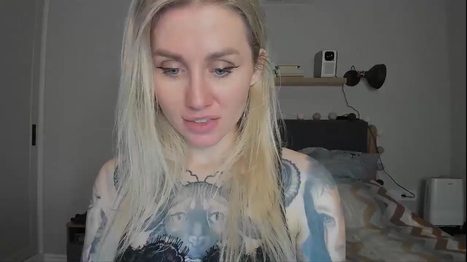 Gallery image thumbnail from Alexa_Smithhh's myfreecams stream on, 11/30/2024, 21:37 image 20 of 20