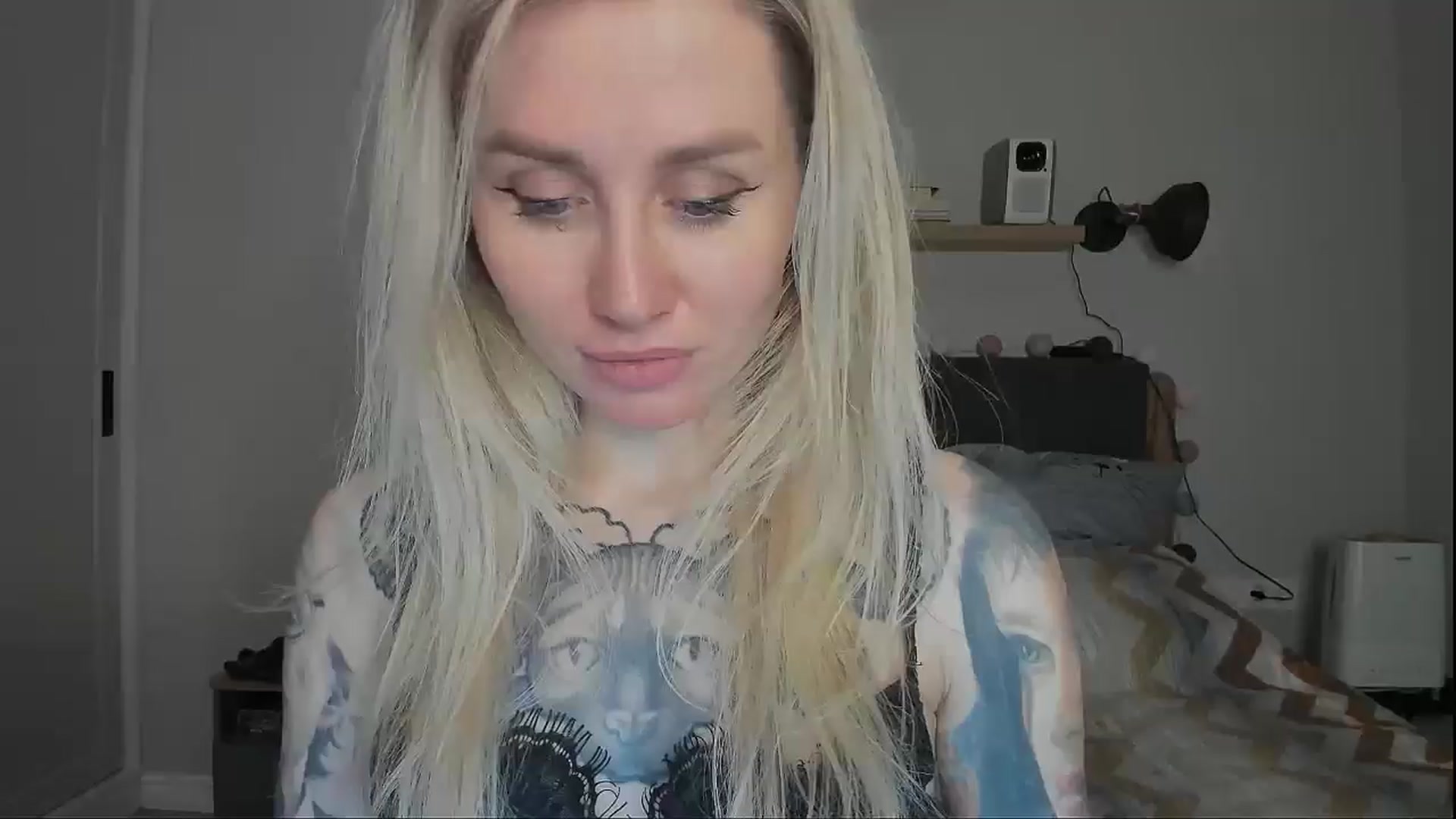 Gallery image thumbnail from Alexa_Smithhh's myfreecams stream on, 11/30/2024, 21:37 image 18 of 20