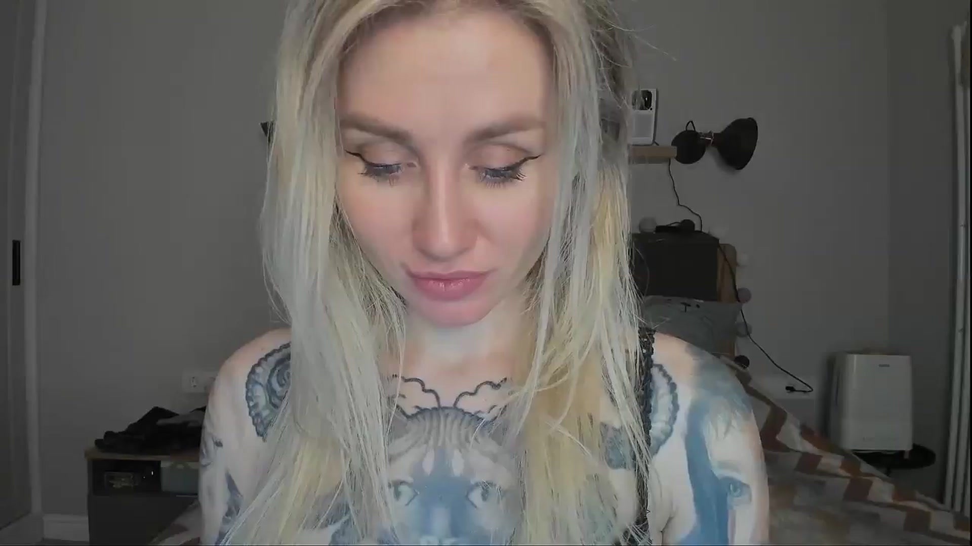 Gallery image thumbnail from Alexa_Smithhh's myfreecams stream on, 11/30/2024, 21:37 image 6 of 20