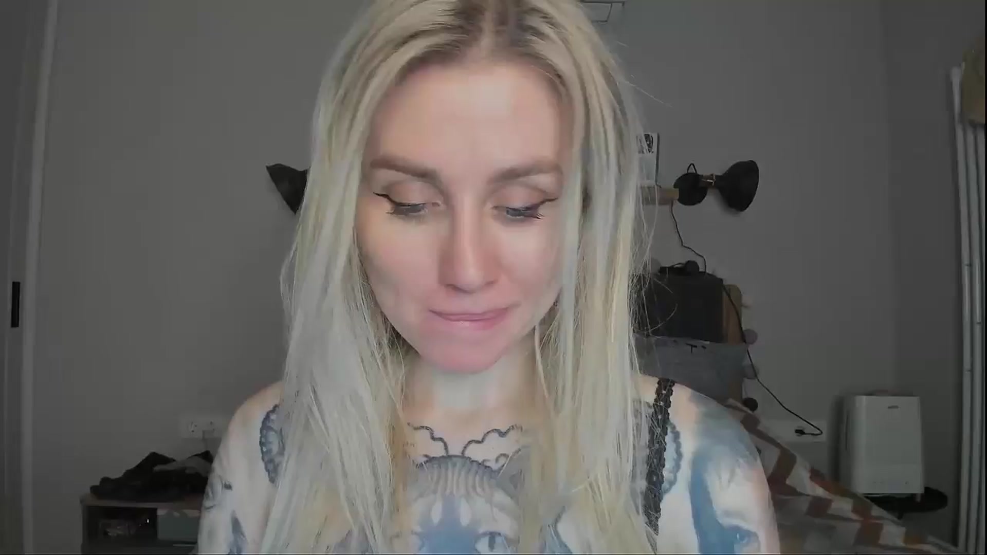 Gallery image thumbnail from Alexa_Smithhh's myfreecams stream on, 11/30/2024, 21:37 image 15 of 20