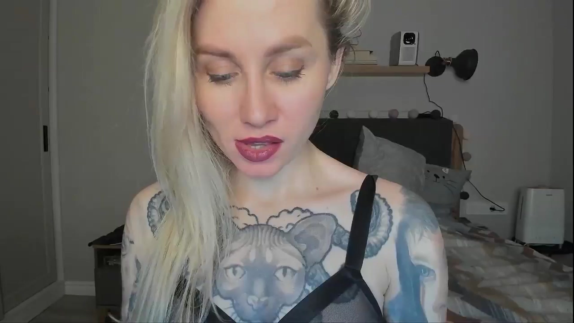 Gallery image thumbnail from Alexa_Smithhh's myfreecams stream on, 12/01/2024, 18:30 image 8 of 20