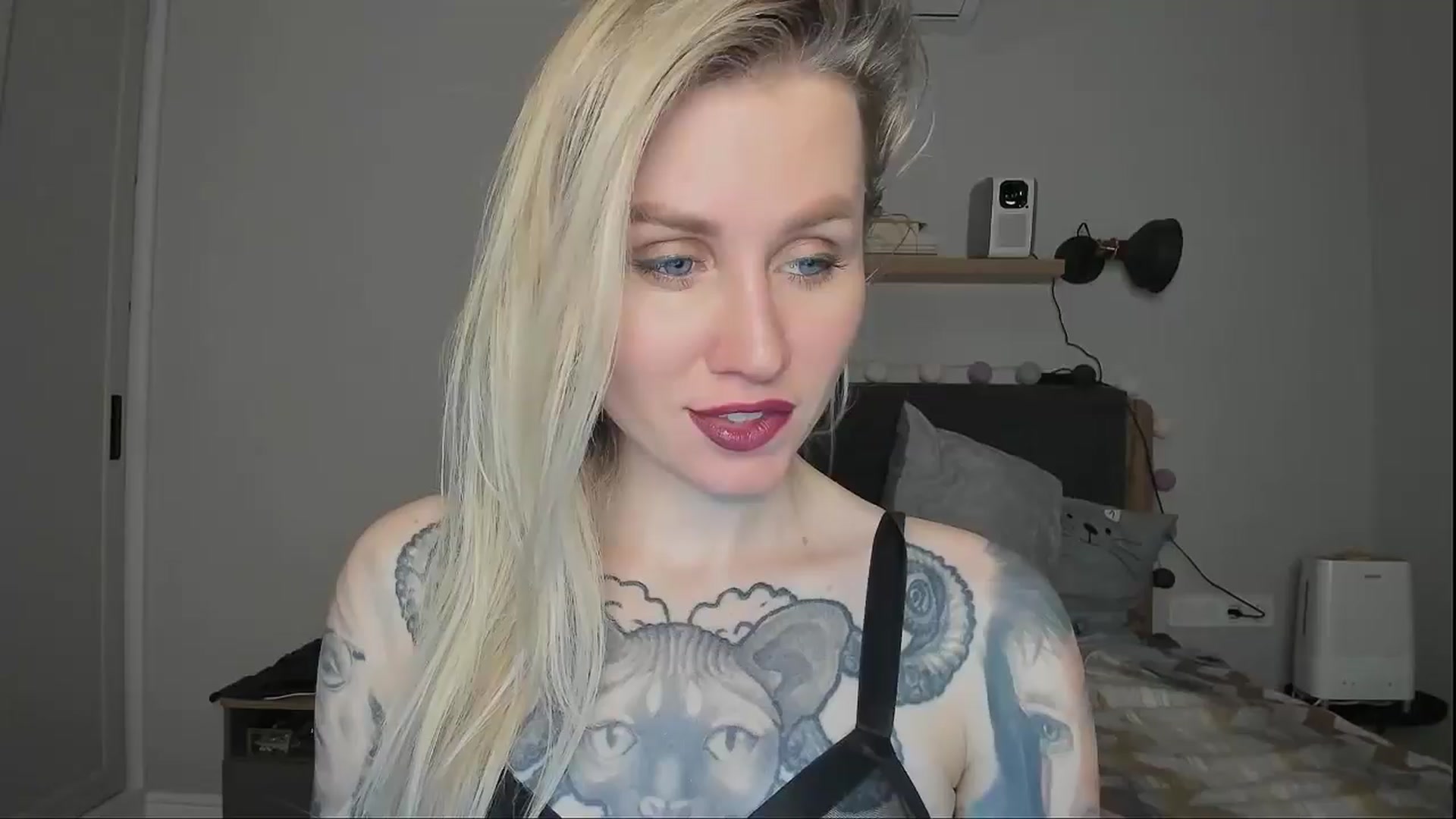 Gallery image thumbnail from Alexa_Smithhh's myfreecams stream on, 12/01/2024, 18:30 image 3 of 20