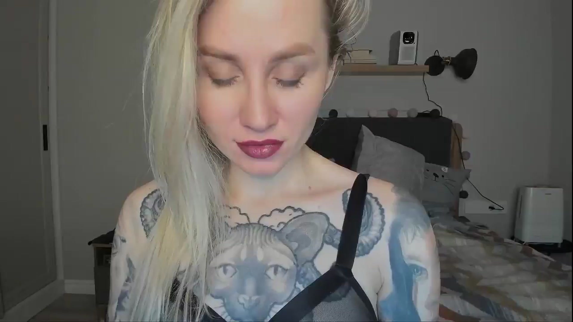 Gallery image thumbnail from Alexa_Smithhh's myfreecams stream on, 12/01/2024, 18:30 image 9 of 20