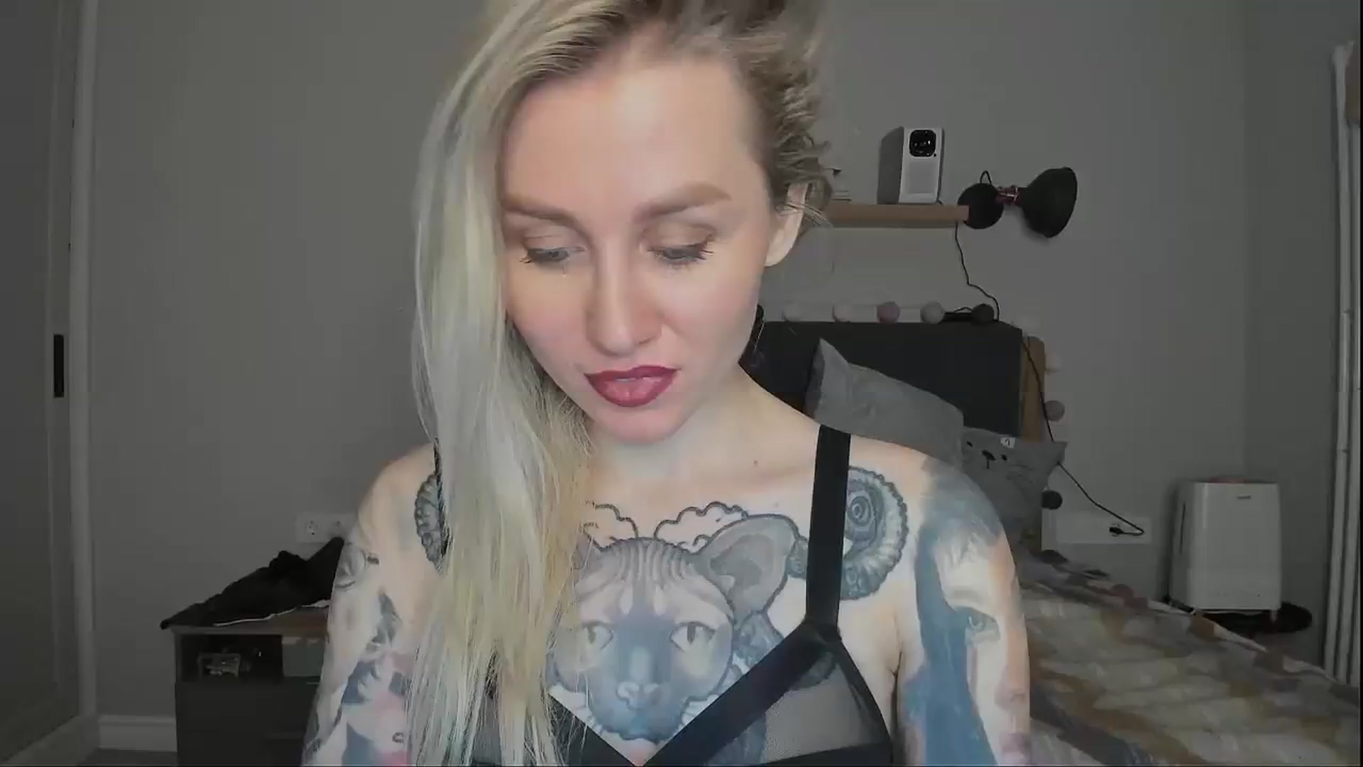Gallery image thumbnail from Alexa_Smithhh's myfreecams stream on, 12/01/2024, 19:32 image 5 of 20