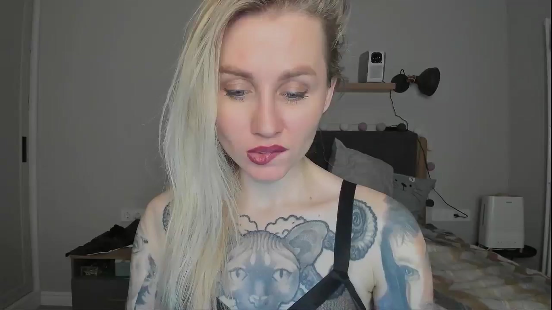 Gallery image thumbnail from Alexa_Smithhh's myfreecams stream on, 12/01/2024, 19:32 image 9 of 20