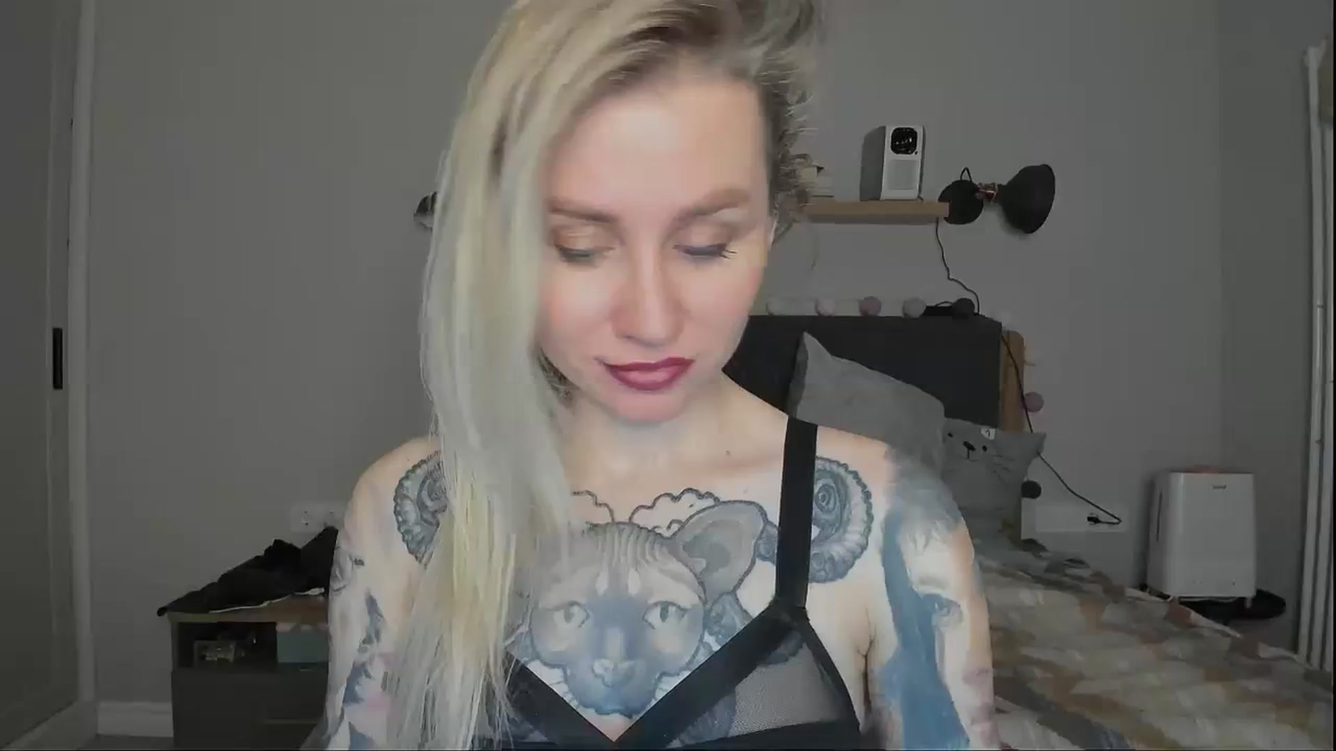 Gallery image thumbnail from Alexa_Smithhh's myfreecams stream on, 12/01/2024, 19:32 image 7 of 20