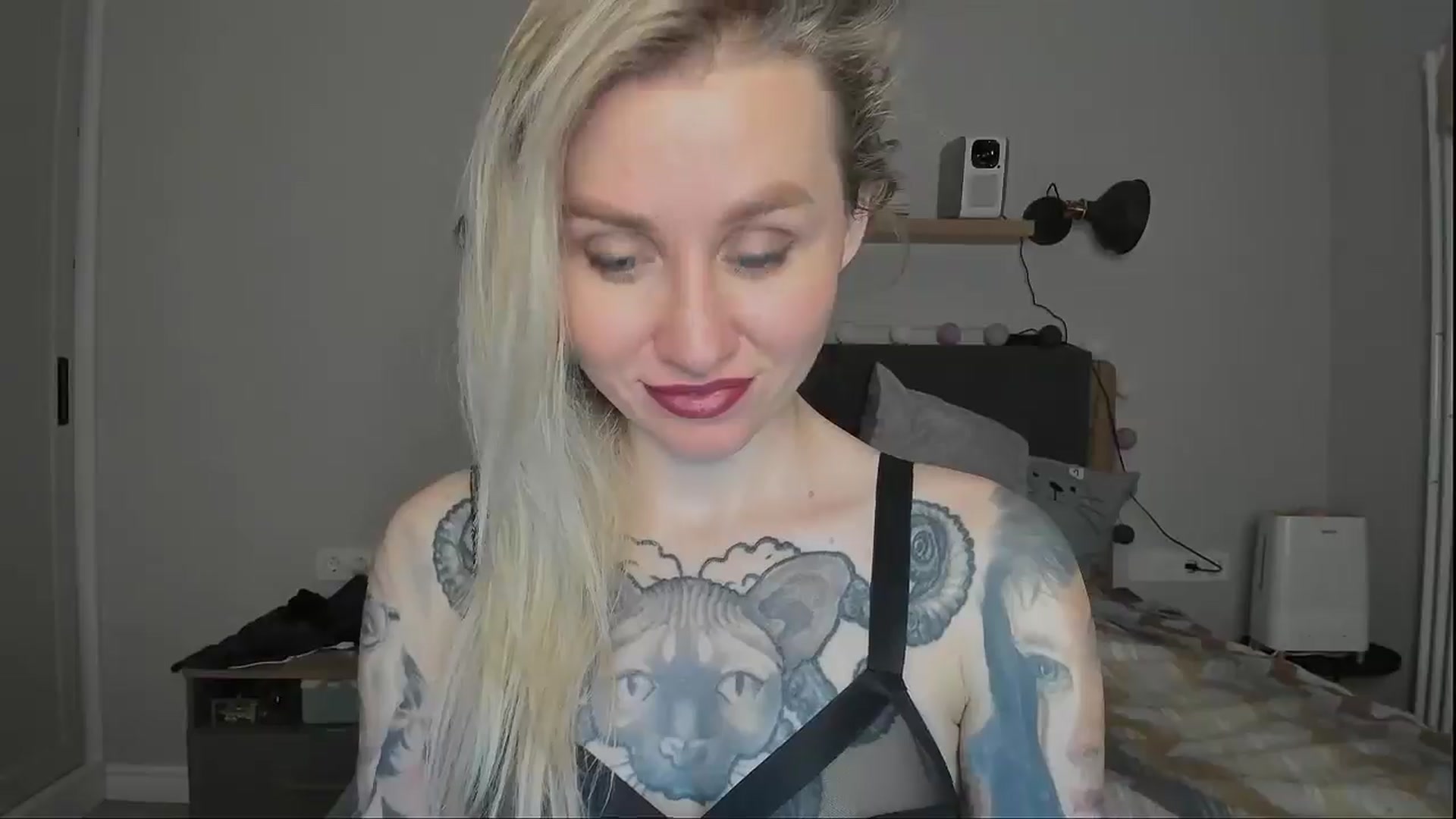 Gallery image thumbnail from Alexa_Smithhh's myfreecams stream on, 12/01/2024, 19:32 image 3 of 20