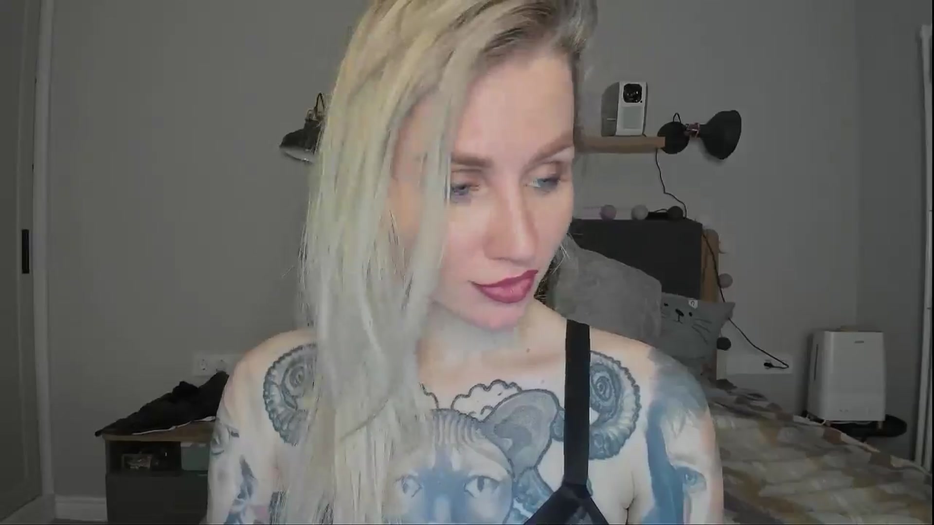 Gallery image thumbnail from Alexa_Smithhh's myfreecams stream on, 12/01/2024, 19:32 image 20 of 20