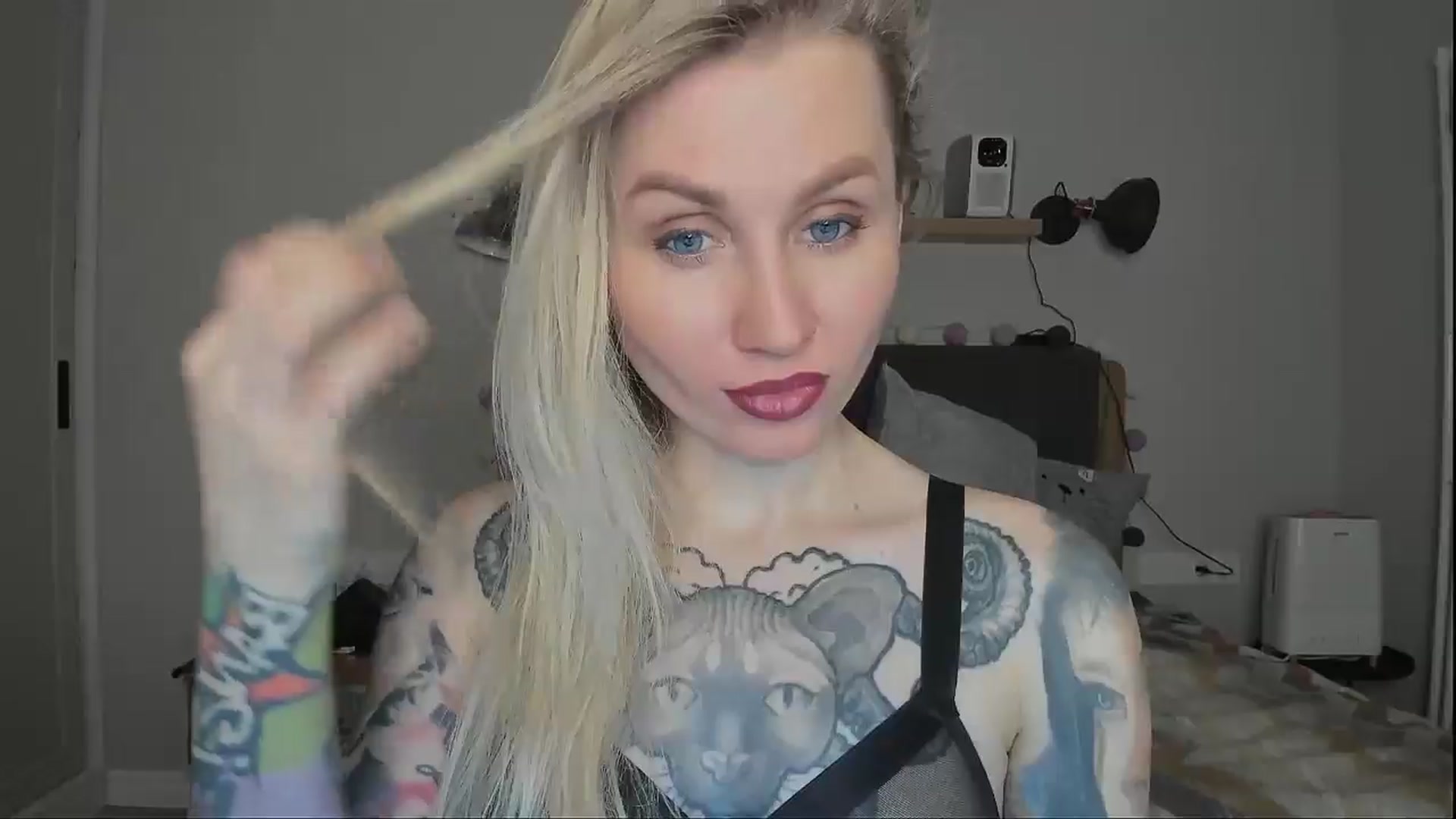 Gallery image thumbnail from Alexa_Smithhh's myfreecams stream on, 12/01/2024, 19:32 image 11 of 20
