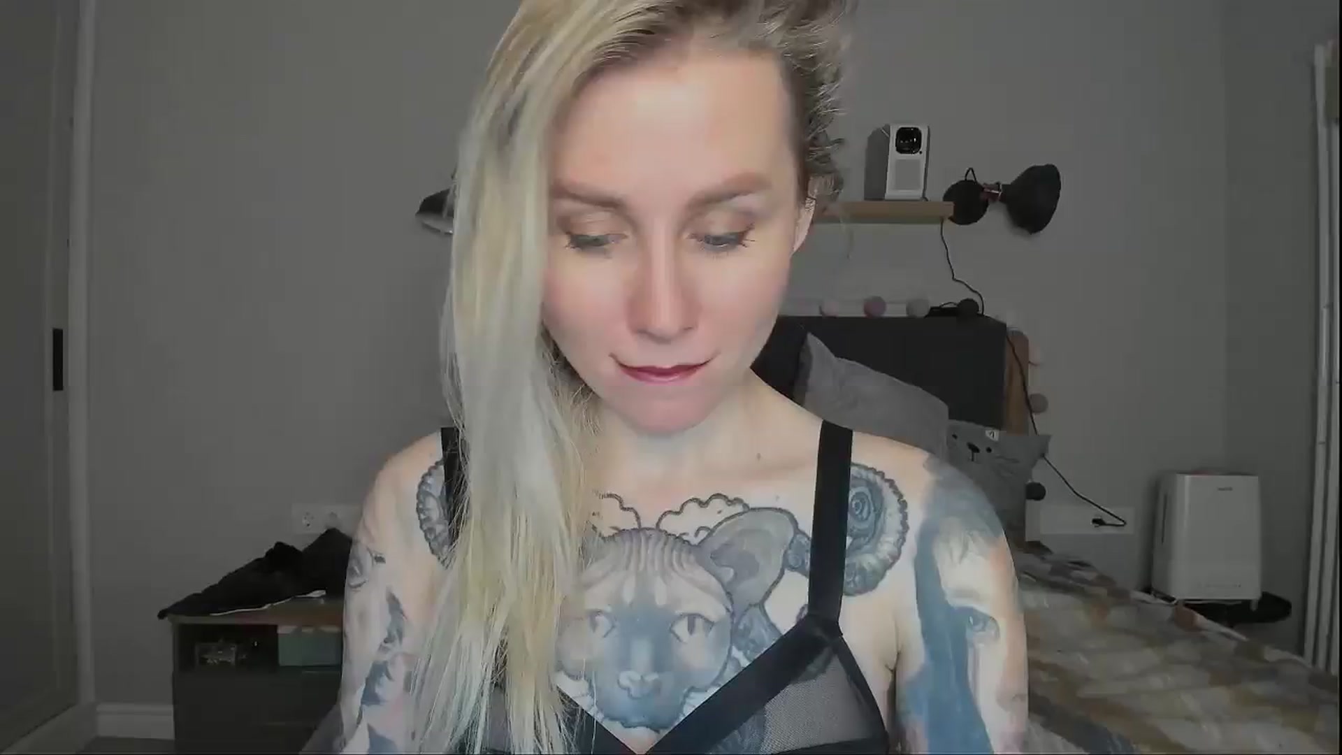 Gallery image thumbnail from Alexa_Smithhh's myfreecams stream on, 12/01/2024, 19:32 image 4 of 20