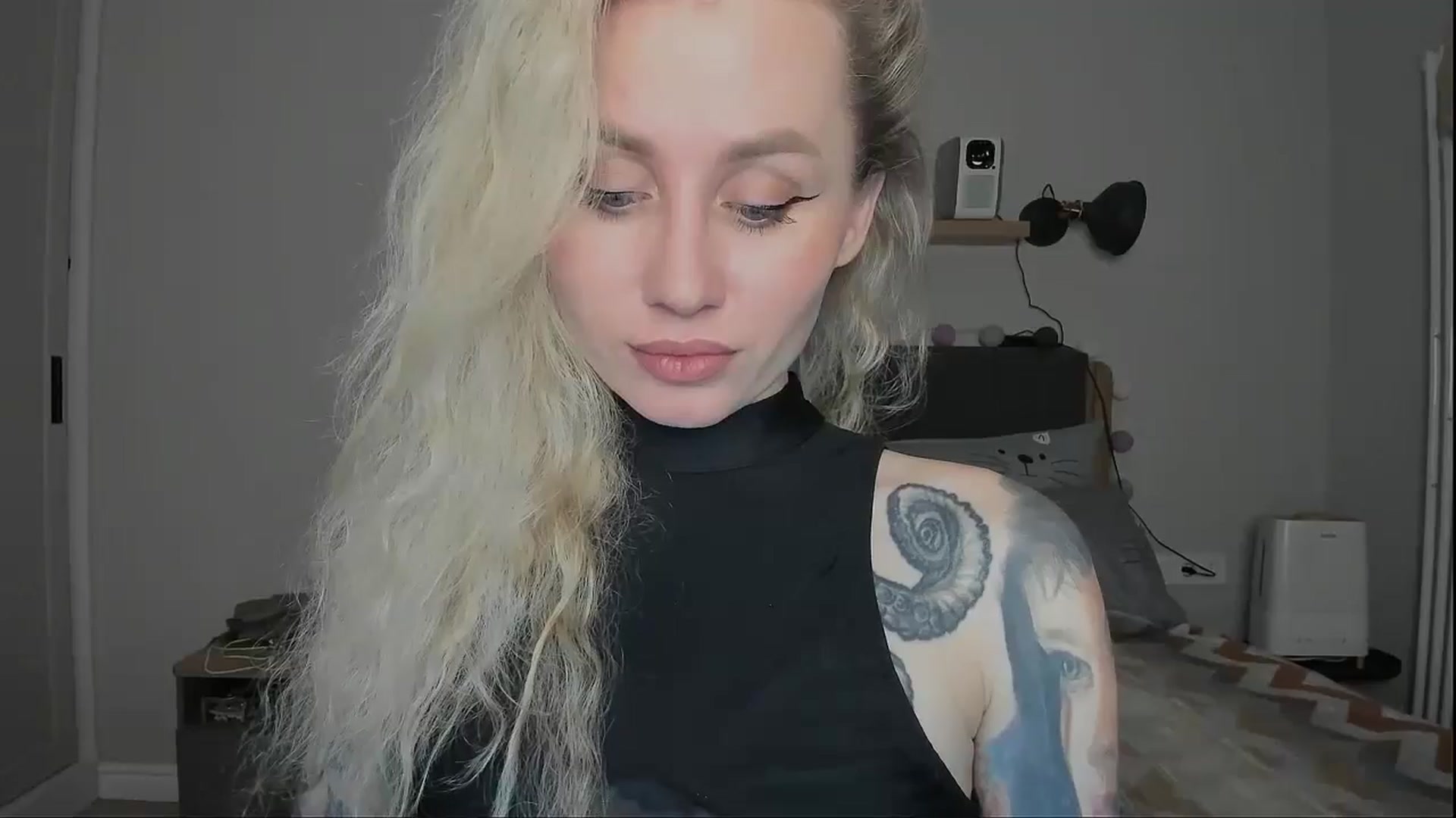 Gallery image thumbnail from Alexa_Smithhh's myfreecams stream on, 12/02/2024, 21:04 image 1 of 20