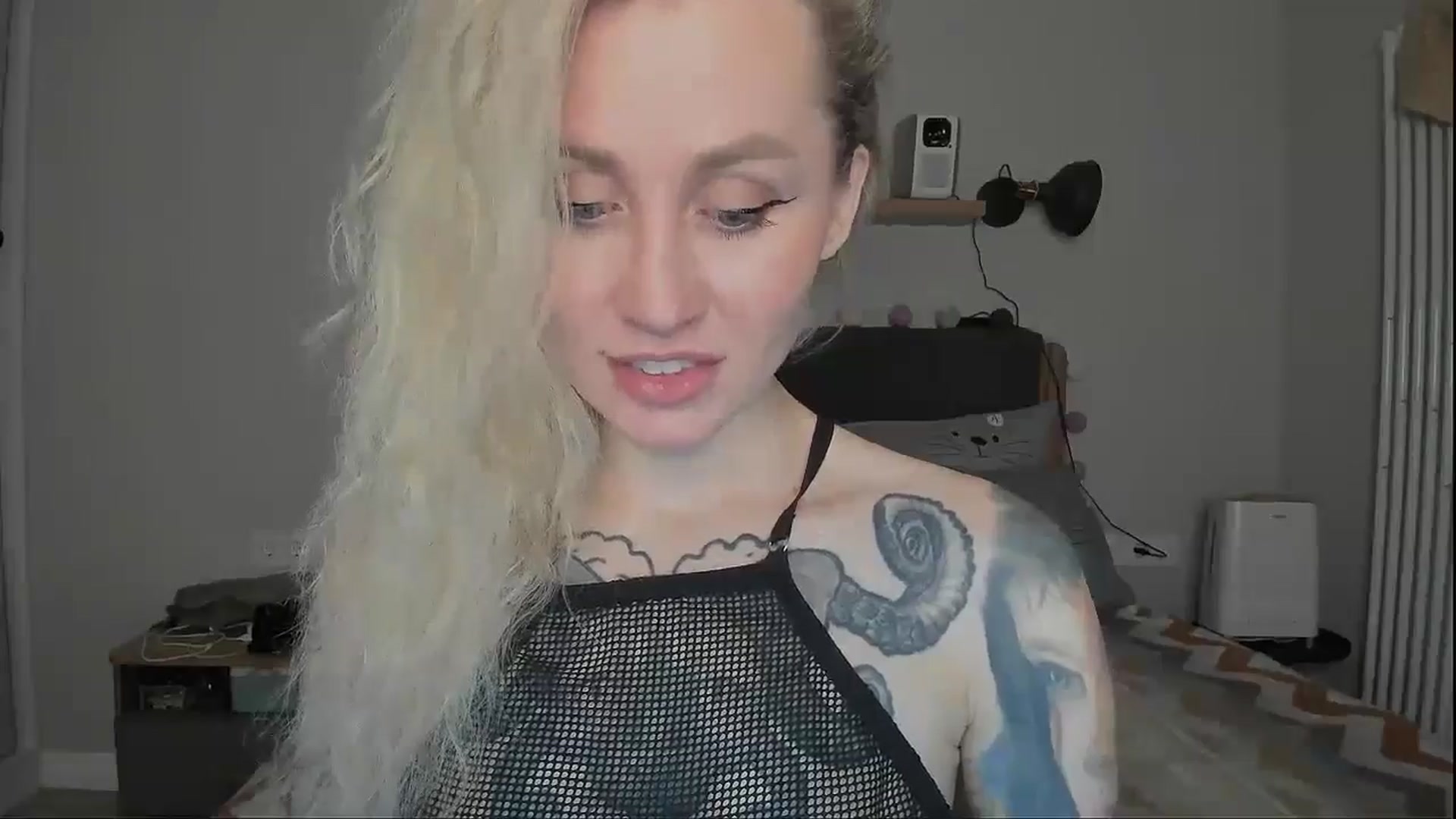 Gallery image thumbnail from Alexa_Smithhh's myfreecams stream on, 12/02/2024, 21:04 image 8 of 20