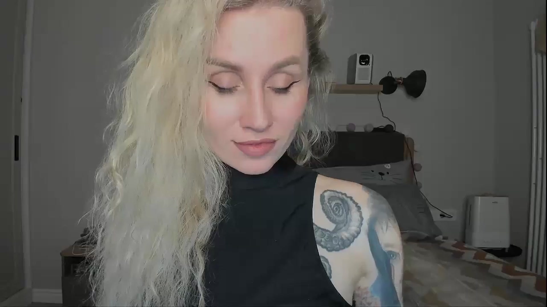 Gallery image thumbnail from Alexa_Smithhh's myfreecams stream on, 12/02/2024, 21:04 image 3 of 20