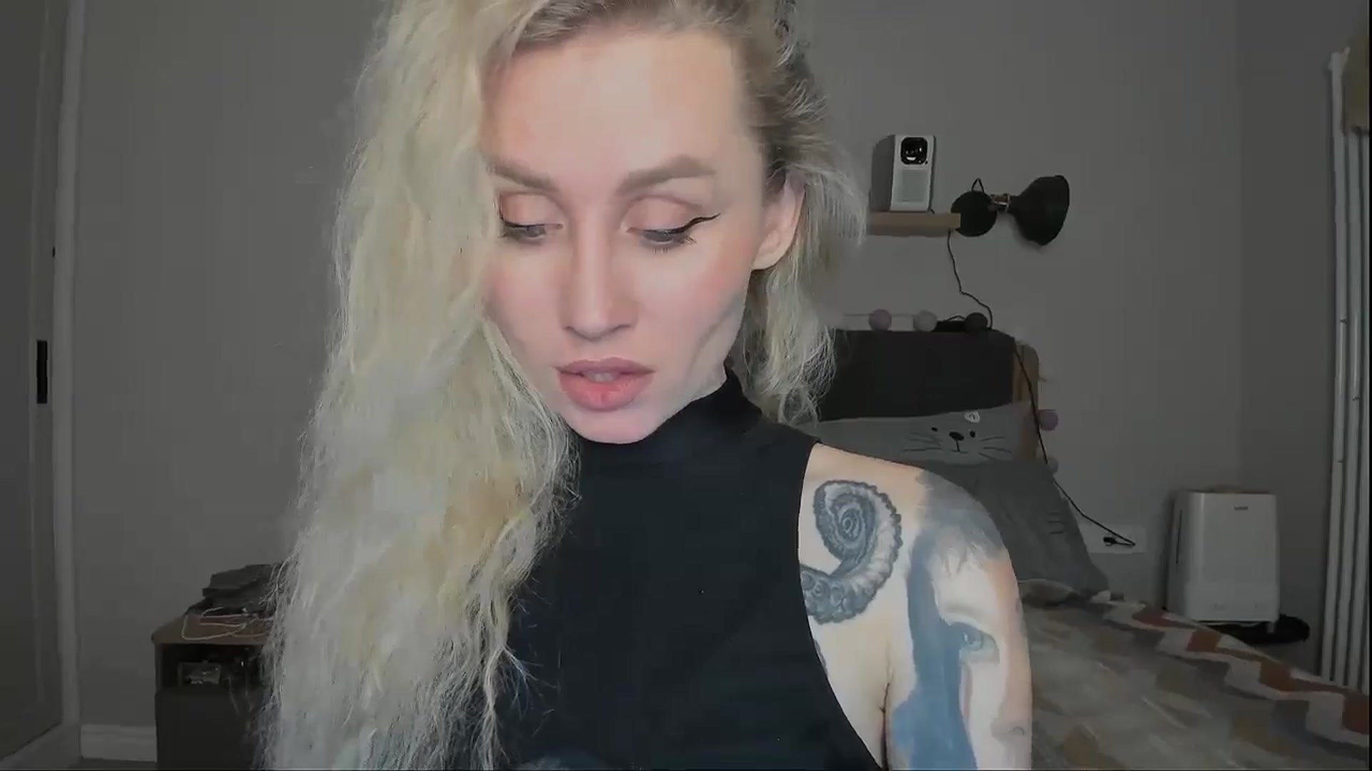 Gallery image thumbnail from Alexa_Smithhh's myfreecams stream on, 12/02/2024, 21:04 image 2 of 20