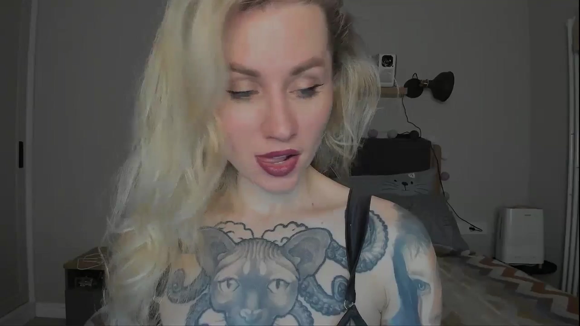 Gallery image thumbnail from Alexa_Smithhh's myfreecams stream on, 12/03/2024, 19:10 image 7 of 20