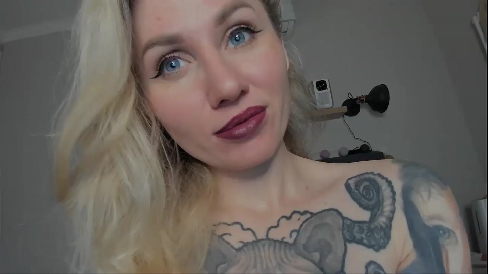 Gallery image thumbnail from Alexa_Smithhh's myfreecams stream on, 12/03/2024, 19:10 image 11 of 20