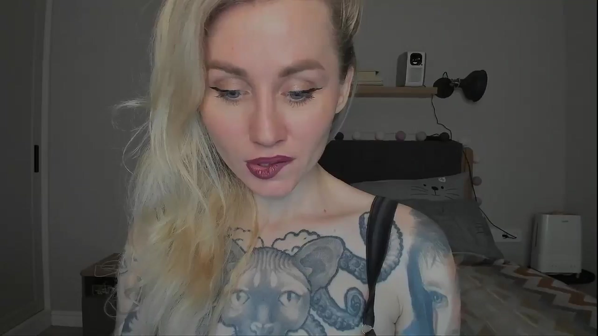 Gallery image thumbnail from Alexa_Smithhh's myfreecams stream on, 12/03/2024, 21:08 image 15 of 20
