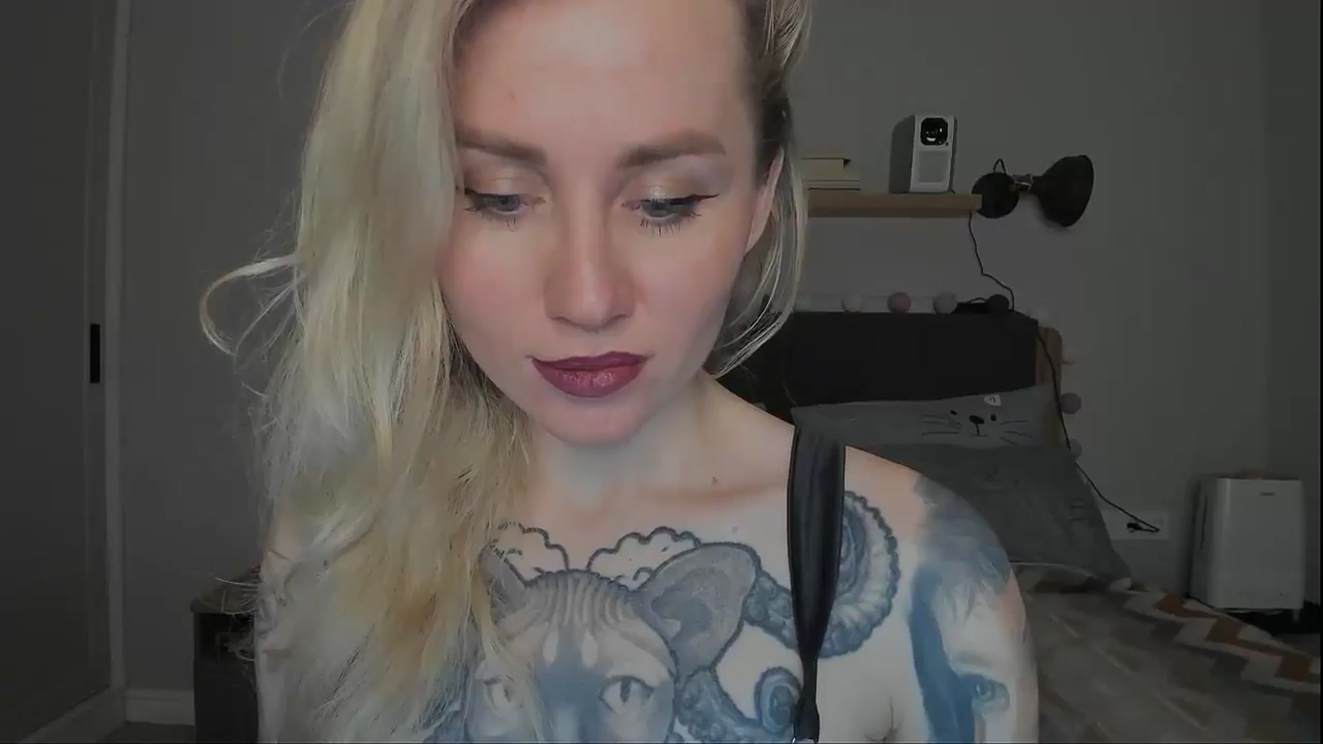 Gallery image thumbnail from Alexa_Smithhh's myfreecams stream on, 12/03/2024, 21:08 image 19 of 20