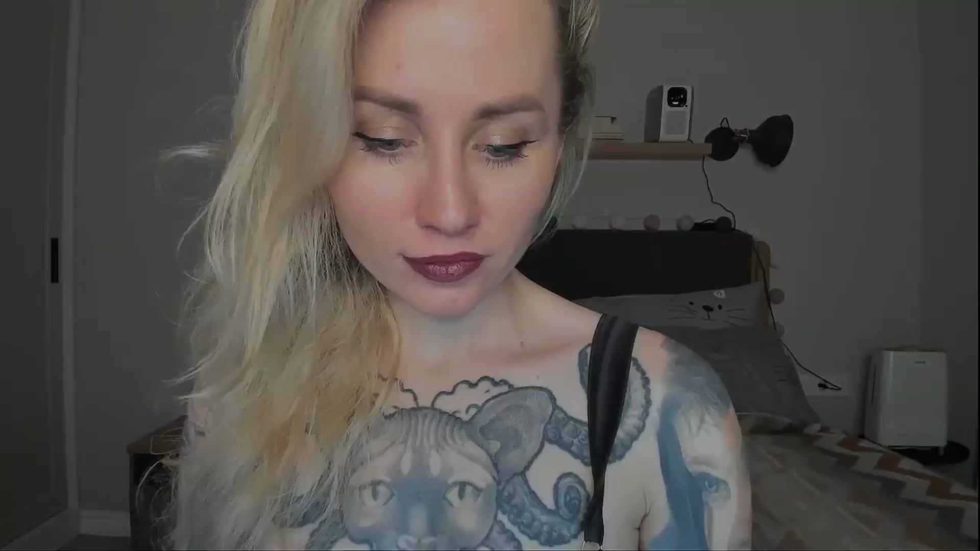 Gallery image thumbnail from Alexa_Smithhh's myfreecams stream on, 12/03/2024, 21:08 image 14 of 20