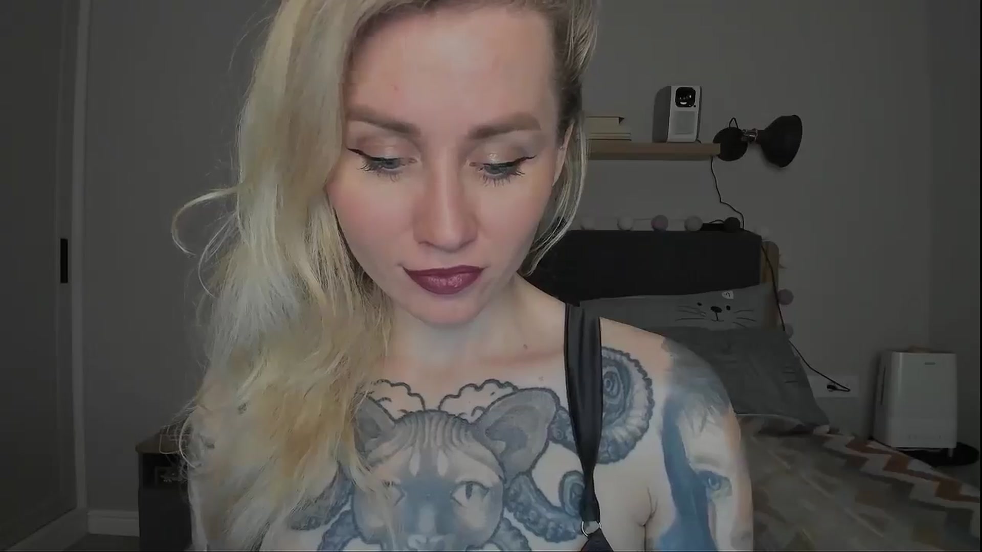 Gallery image thumbnail from Alexa_Smithhh's myfreecams stream on, 12/03/2024, 21:08 image 16 of 20