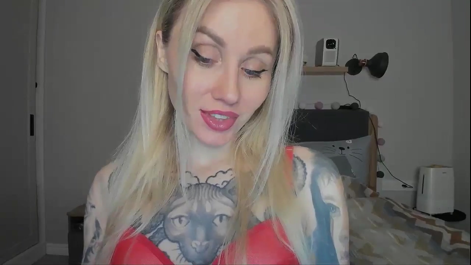 Gallery image thumbnail from Alexa_Smithhh's myfreecams stream on, 12/06/2024, 18:11 image 10 of 20