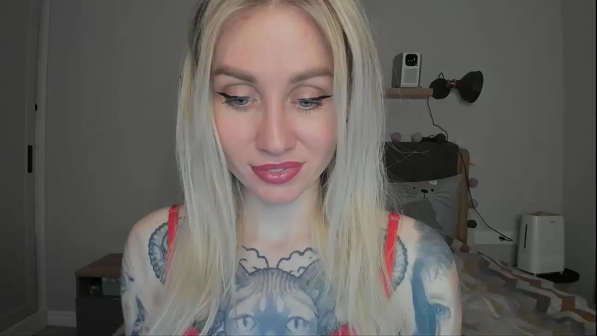 Gallery image thumbnail from Alexa_Smithhh's myfreecams stream on, 12/06/2024, 18:35 image 10 of 20