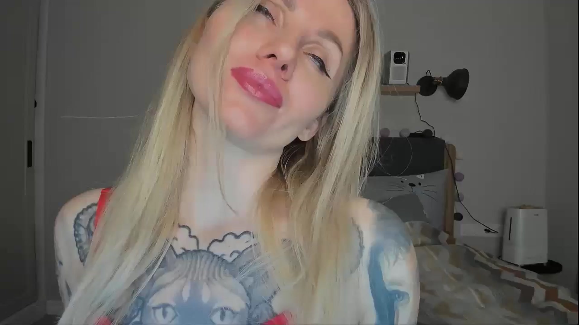 Gallery image thumbnail from Alexa_Smithhh's myfreecams stream on, 12/06/2024, 18:35 image 9 of 20