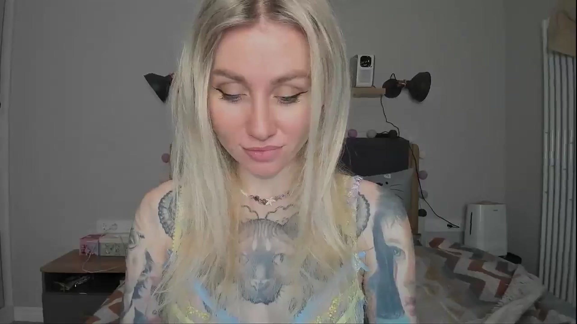 Gallery image thumbnail from Alexa_Smithhh's myfreecams stream on, 12/09/2024, 21:01 image 7 of 20
