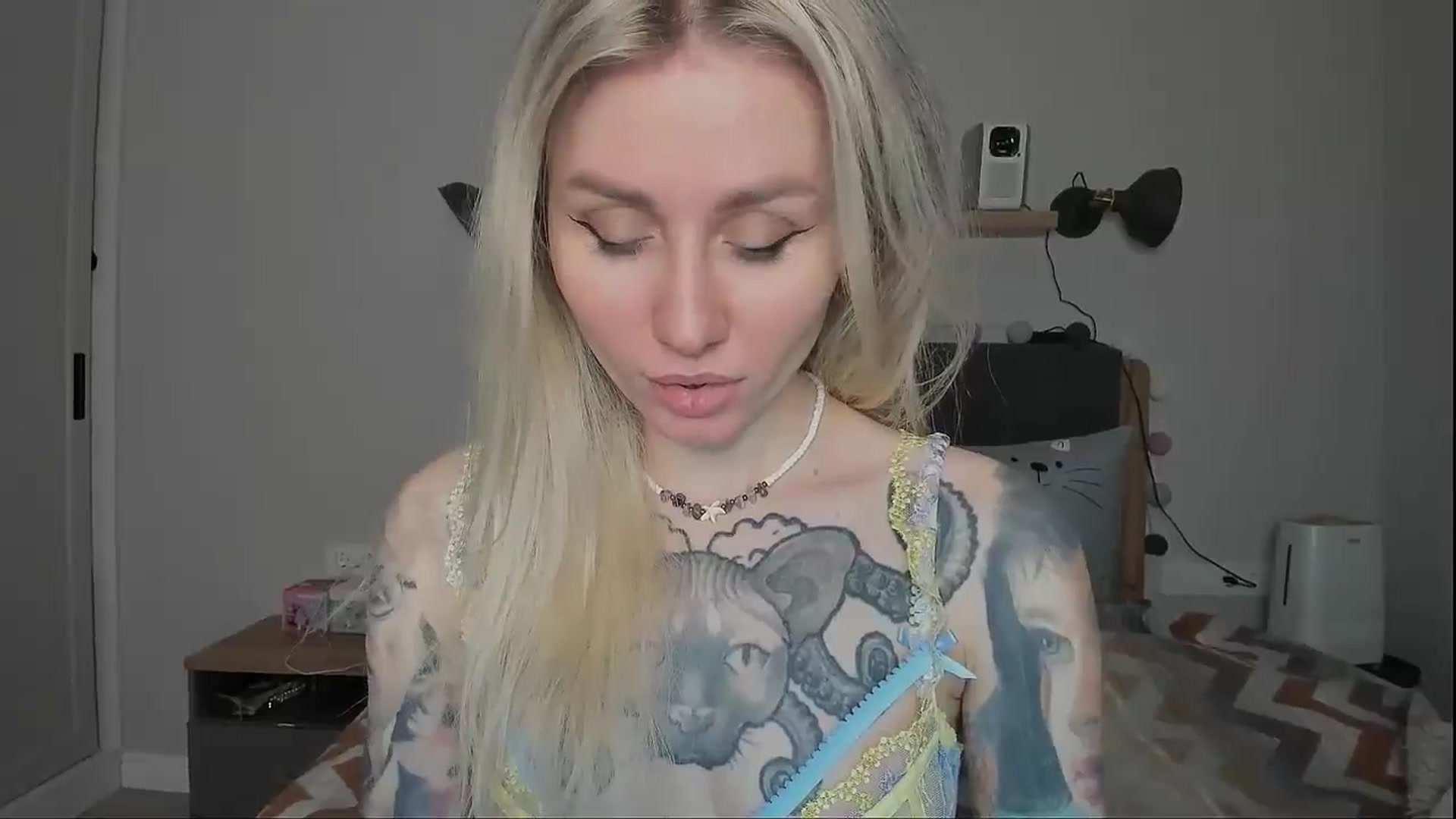 Gallery image thumbnail from Alexa_Smithhh's myfreecams stream on, 12/09/2024, 21:01 image 15 of 20