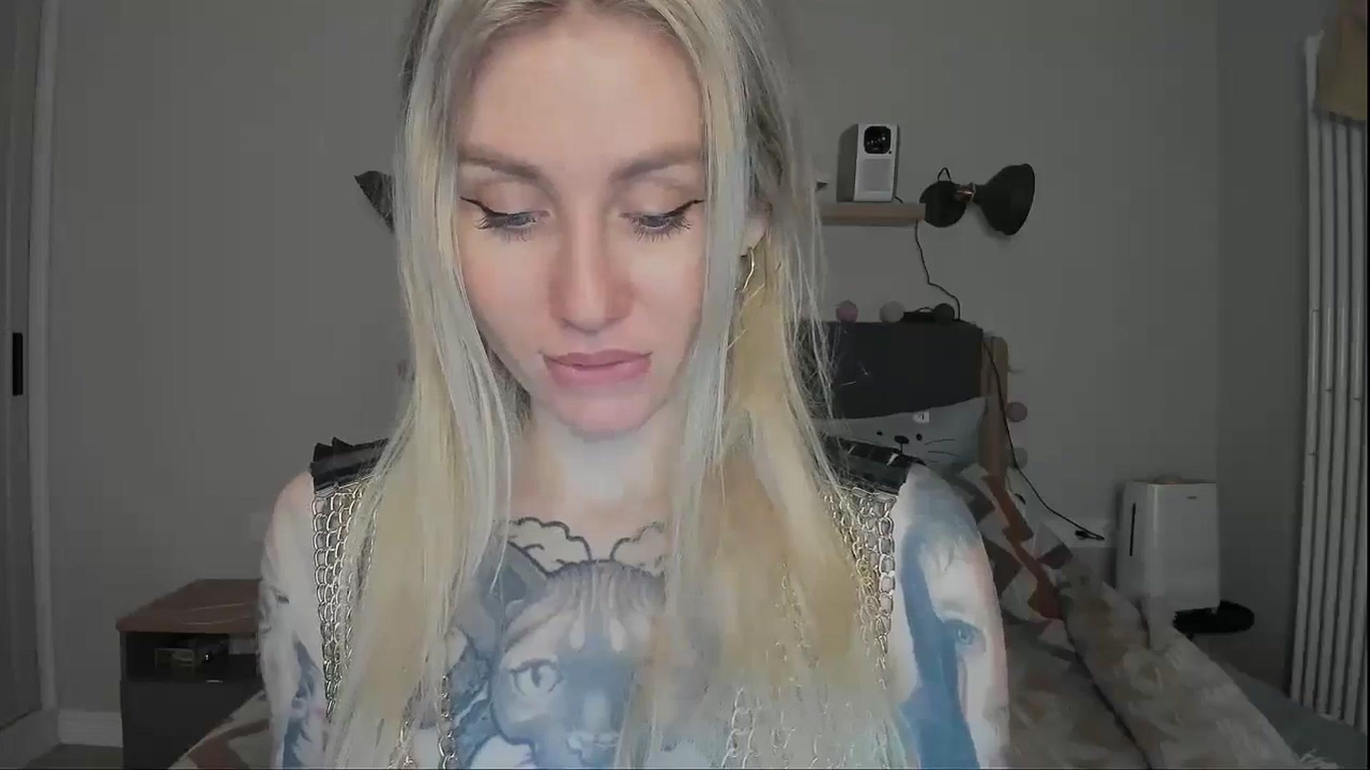 Gallery image thumbnail from Alexa_Smithhh's myfreecams stream on, 12/10/2024, 18:43 image 13 of 20