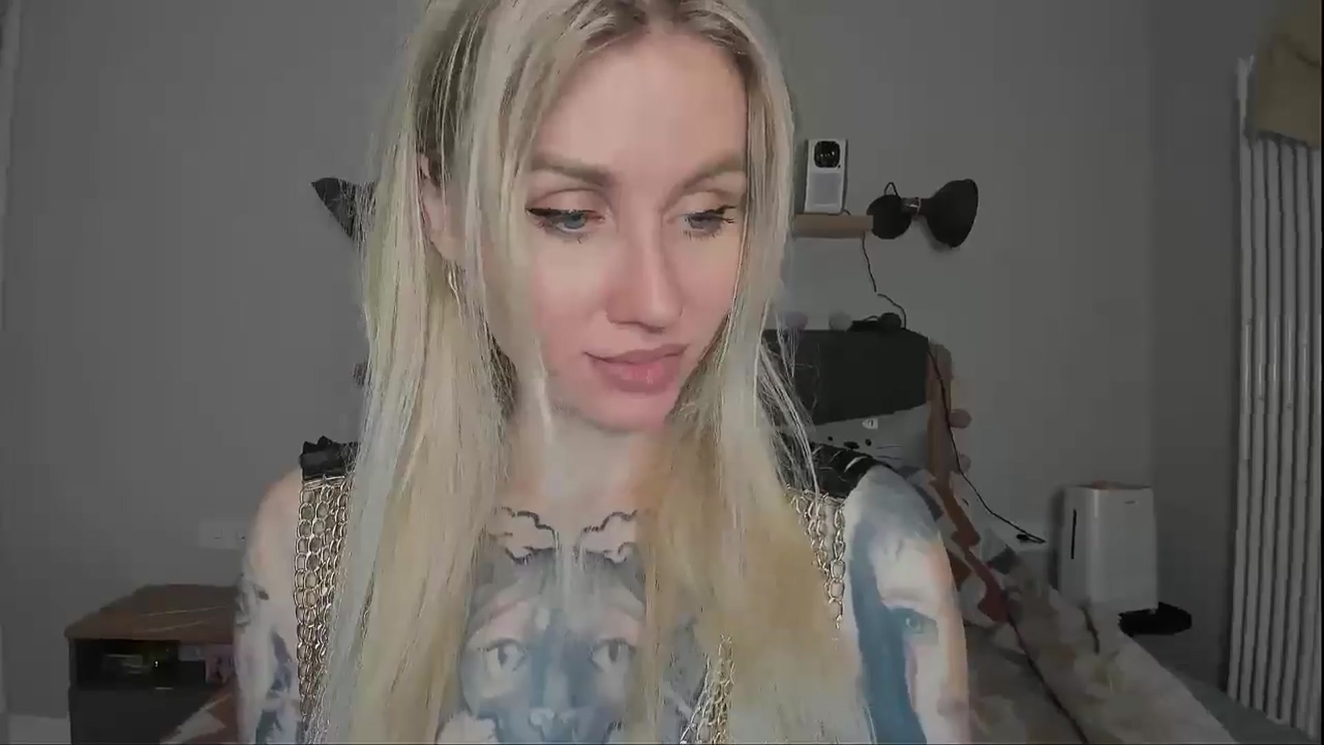 Gallery image thumbnail from Alexa_Smithhh's myfreecams stream on, 12/10/2024, 18:43 image 8 of 20