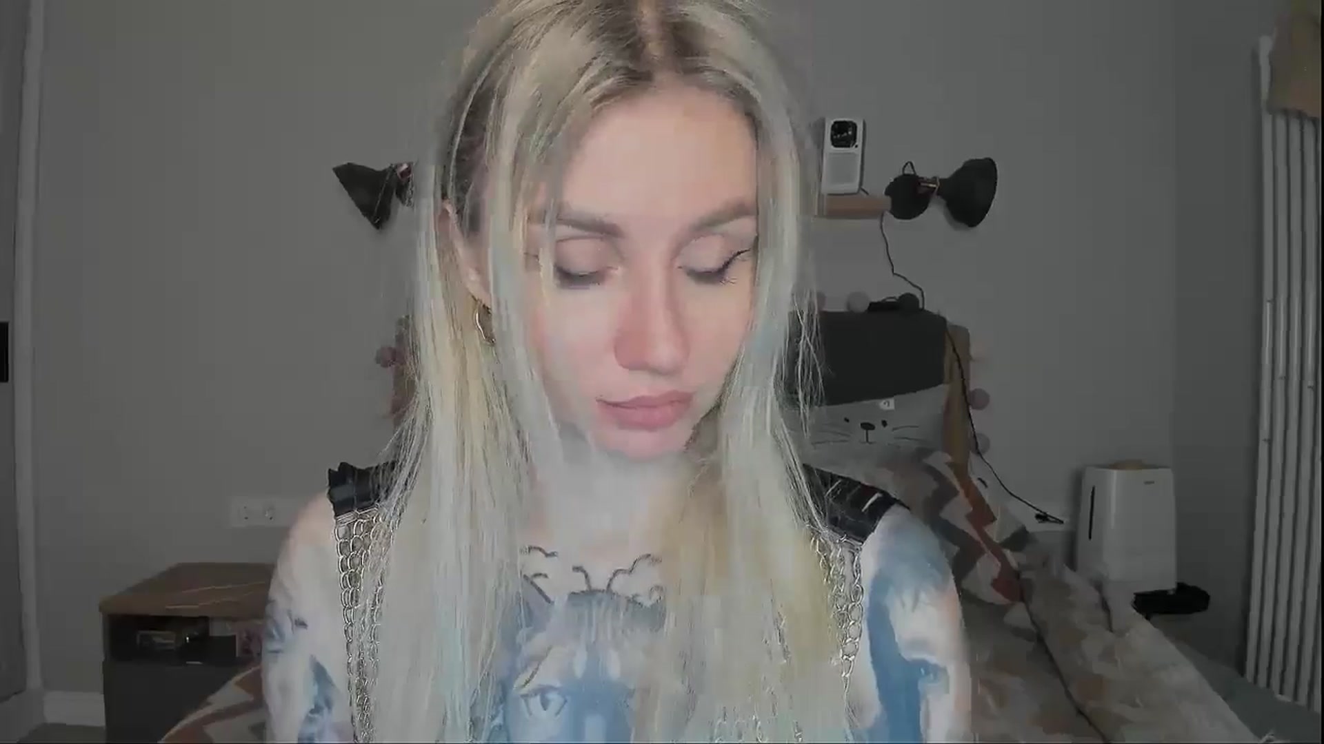 Gallery image thumbnail from Alexa_Smithhh's myfreecams stream on, 12/10/2024, 18:43 image 16 of 20