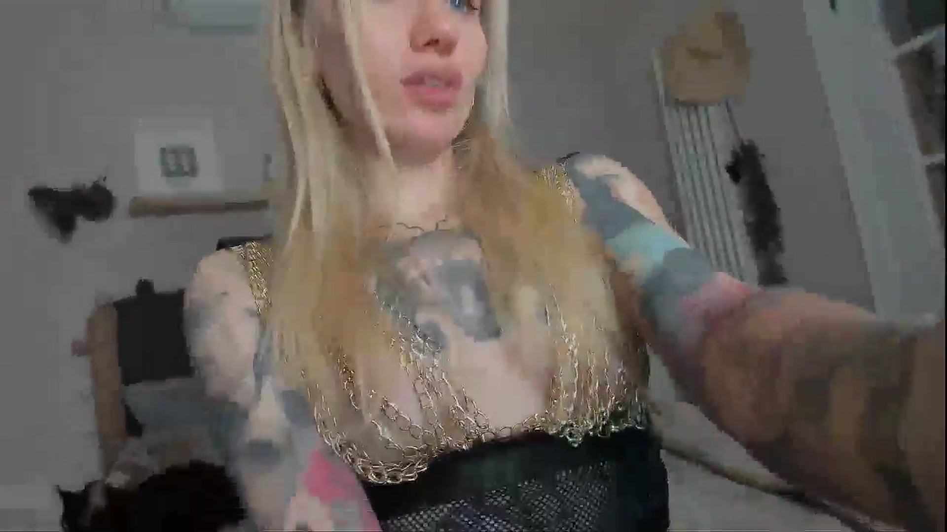 Gallery image thumbnail from Alexa_Smithhh's myfreecams stream on, 12/10/2024, 18:43 image 10 of 20