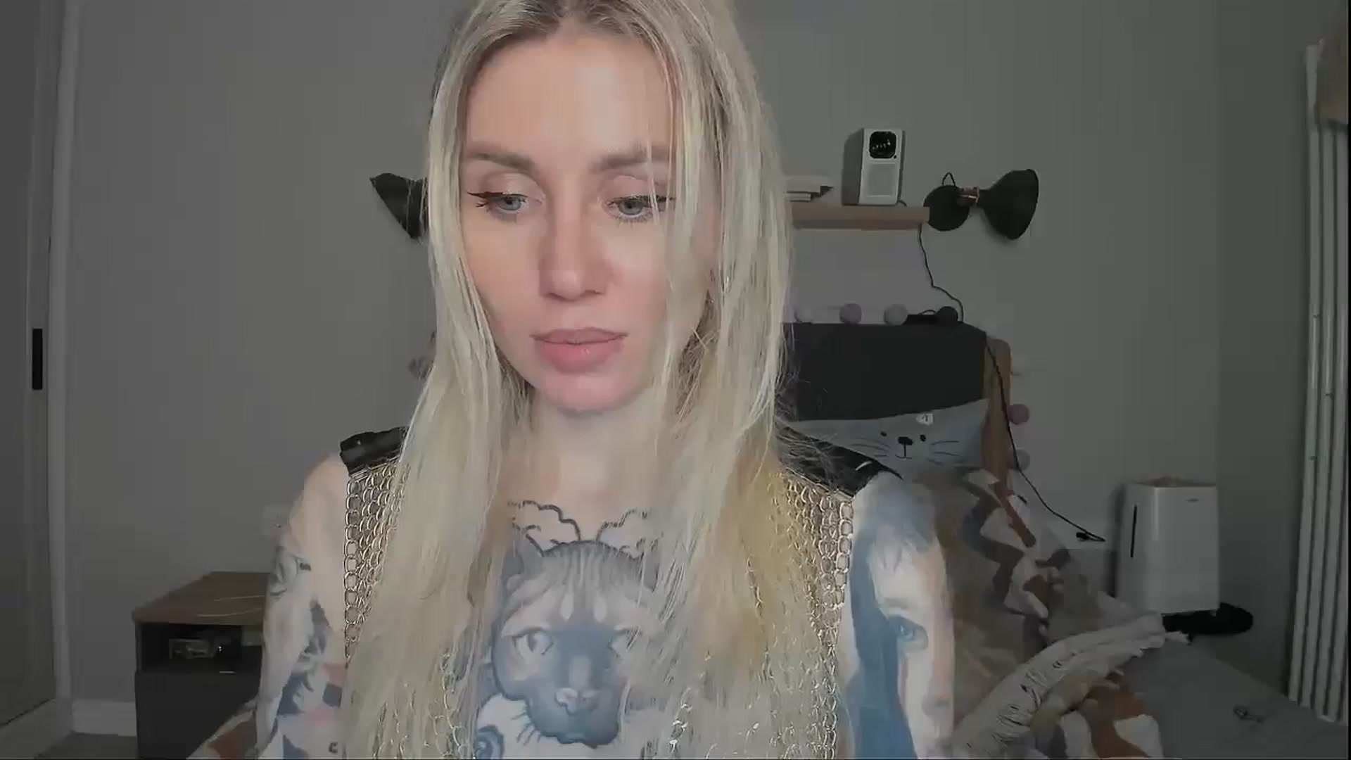 Gallery image thumbnail from Alexa_Smithhh's myfreecams stream on, 12/10/2024, 19:21 image 11 of 20
